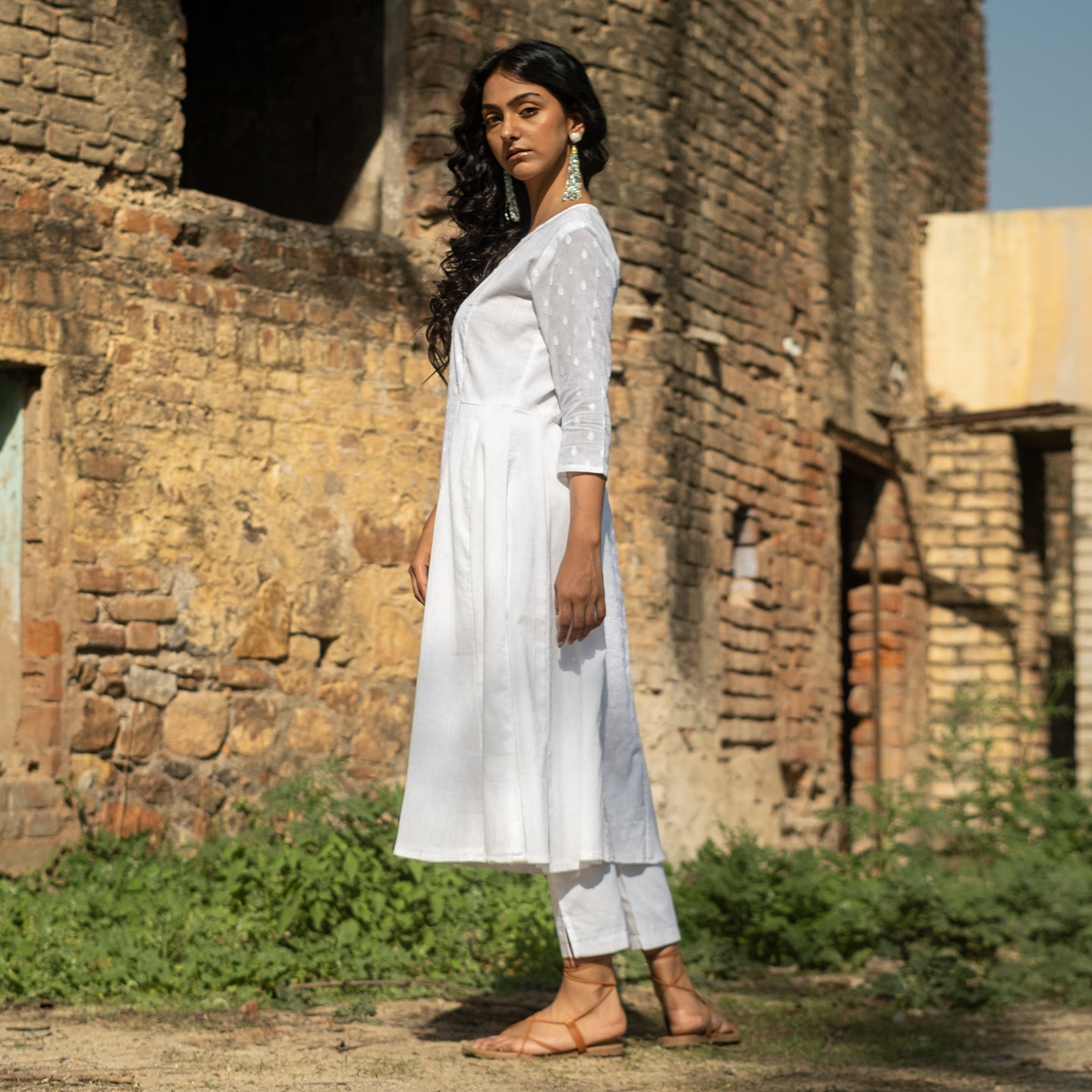White Panelled Self Detail Kurta