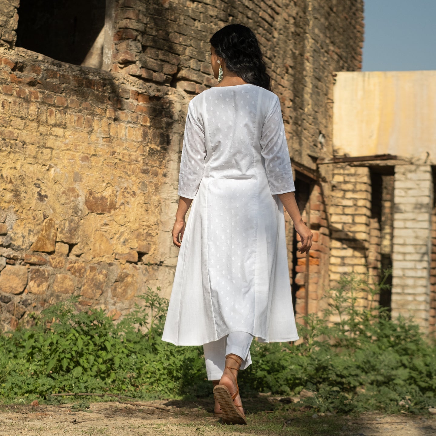 White Panelled Self Detail Kurta