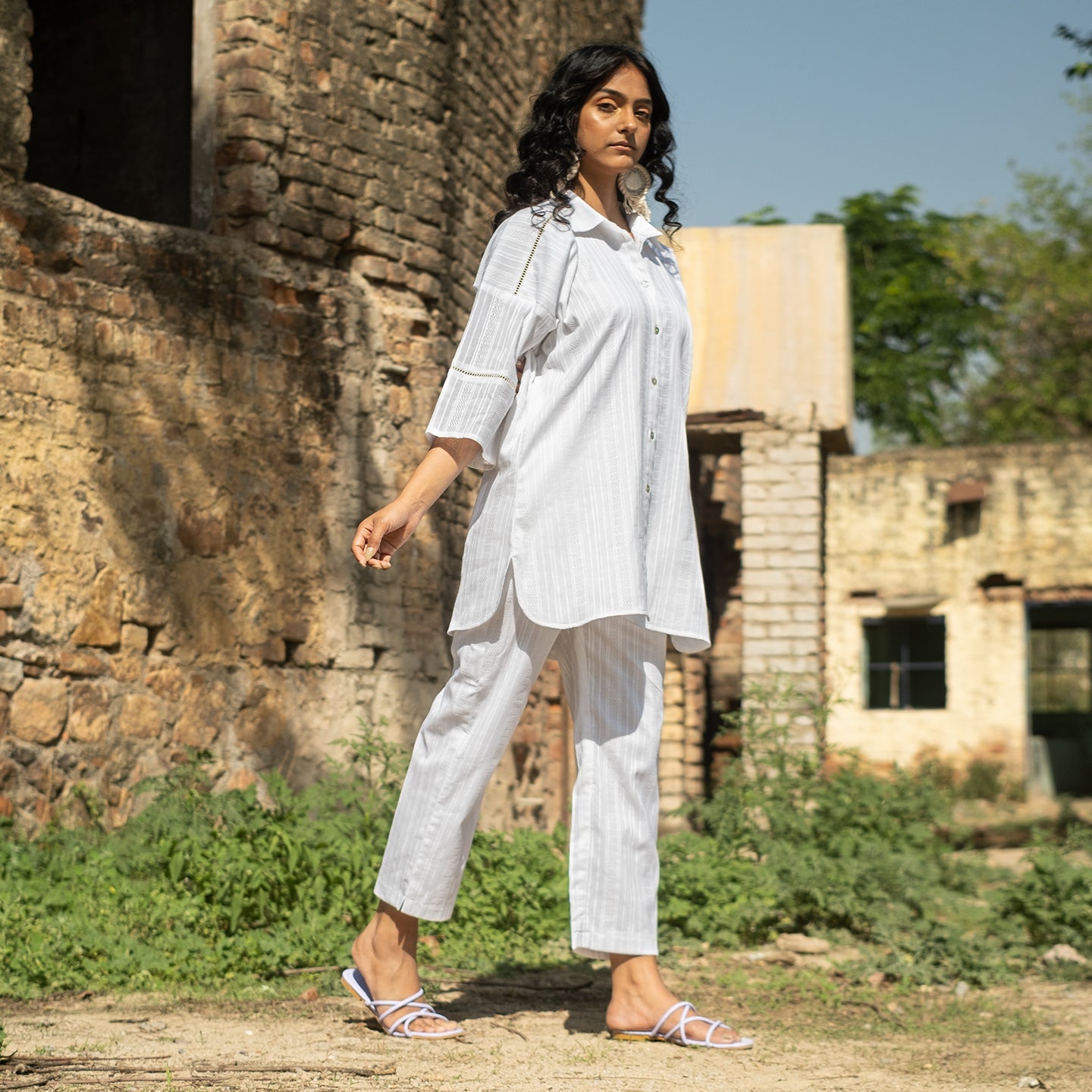 White oversized button down shirt style kurta with straight pants co-ord set (set of 2)