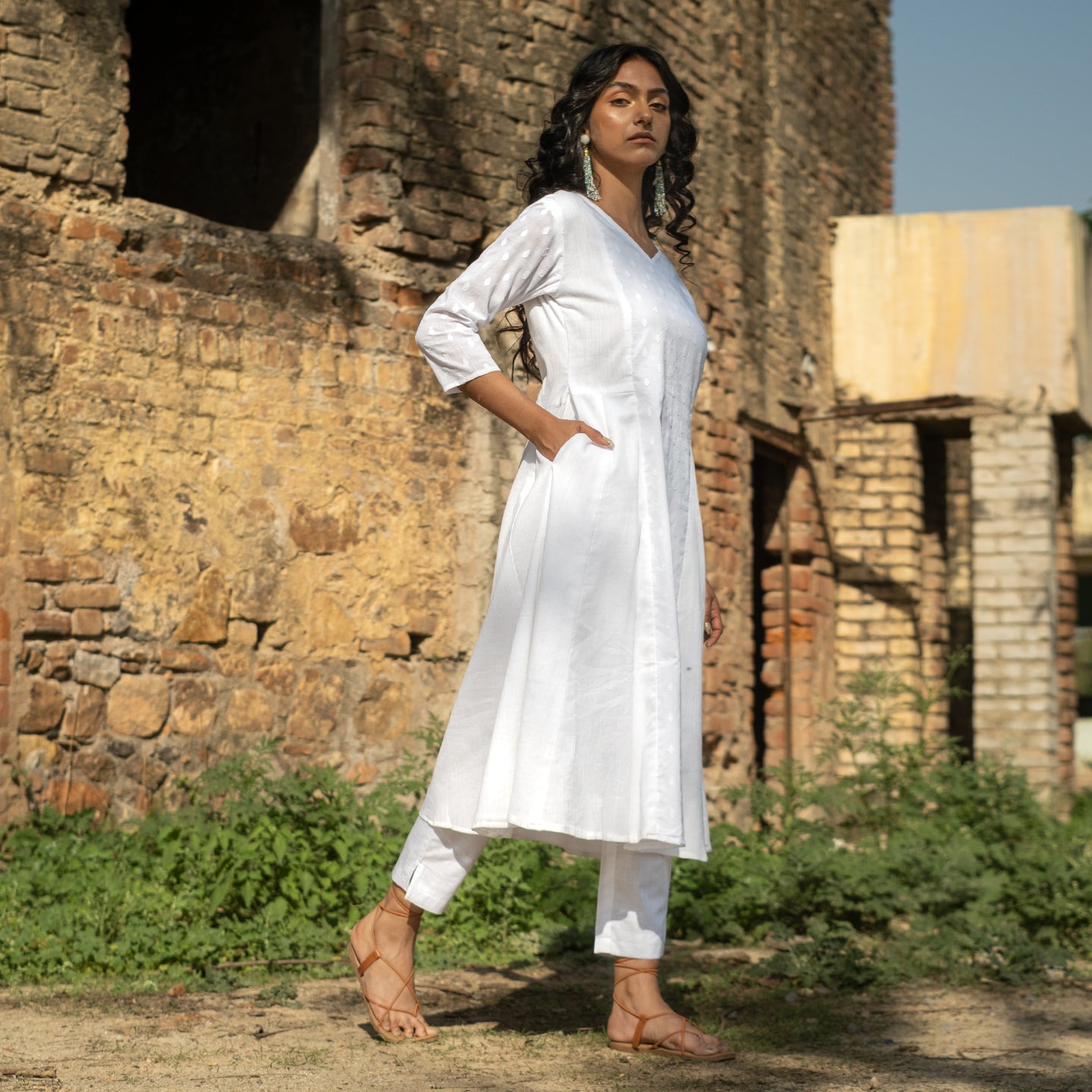 White Panelled Self Detail Kurta