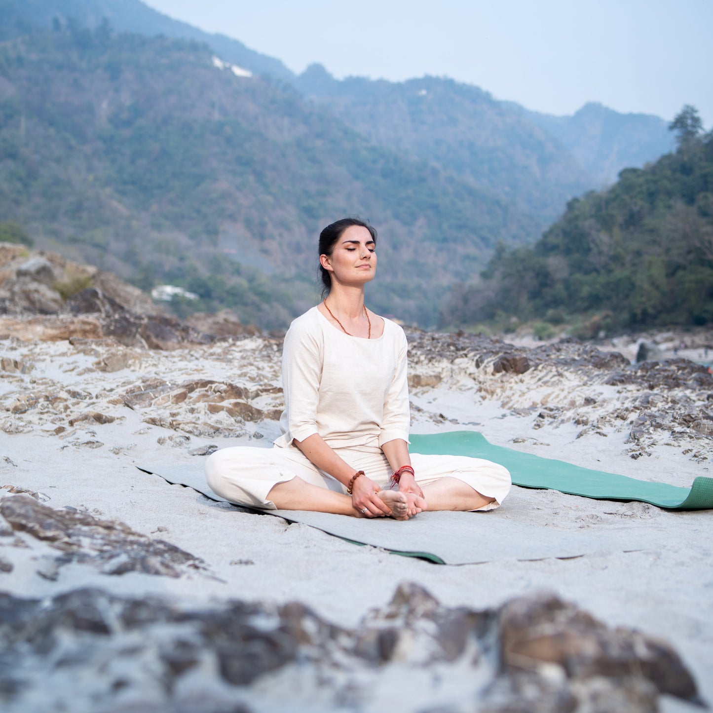 Women Cotton Yoga Pants and Yoga Top Set White -Chandra