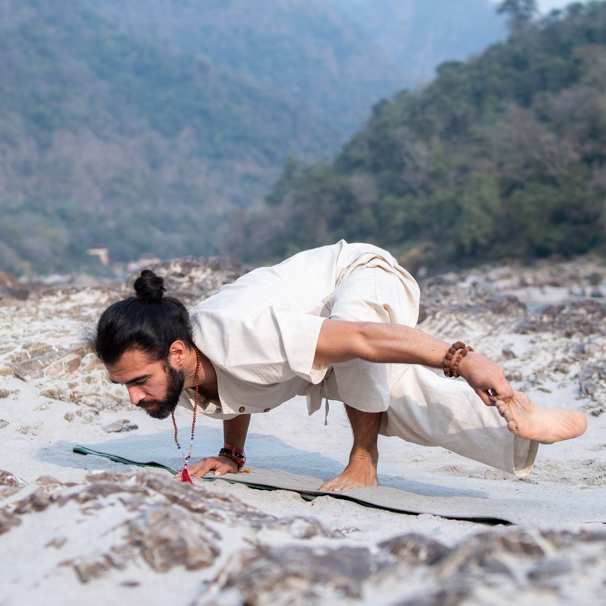 Buy indian cotton yoga clothes for men & women online |AKISO