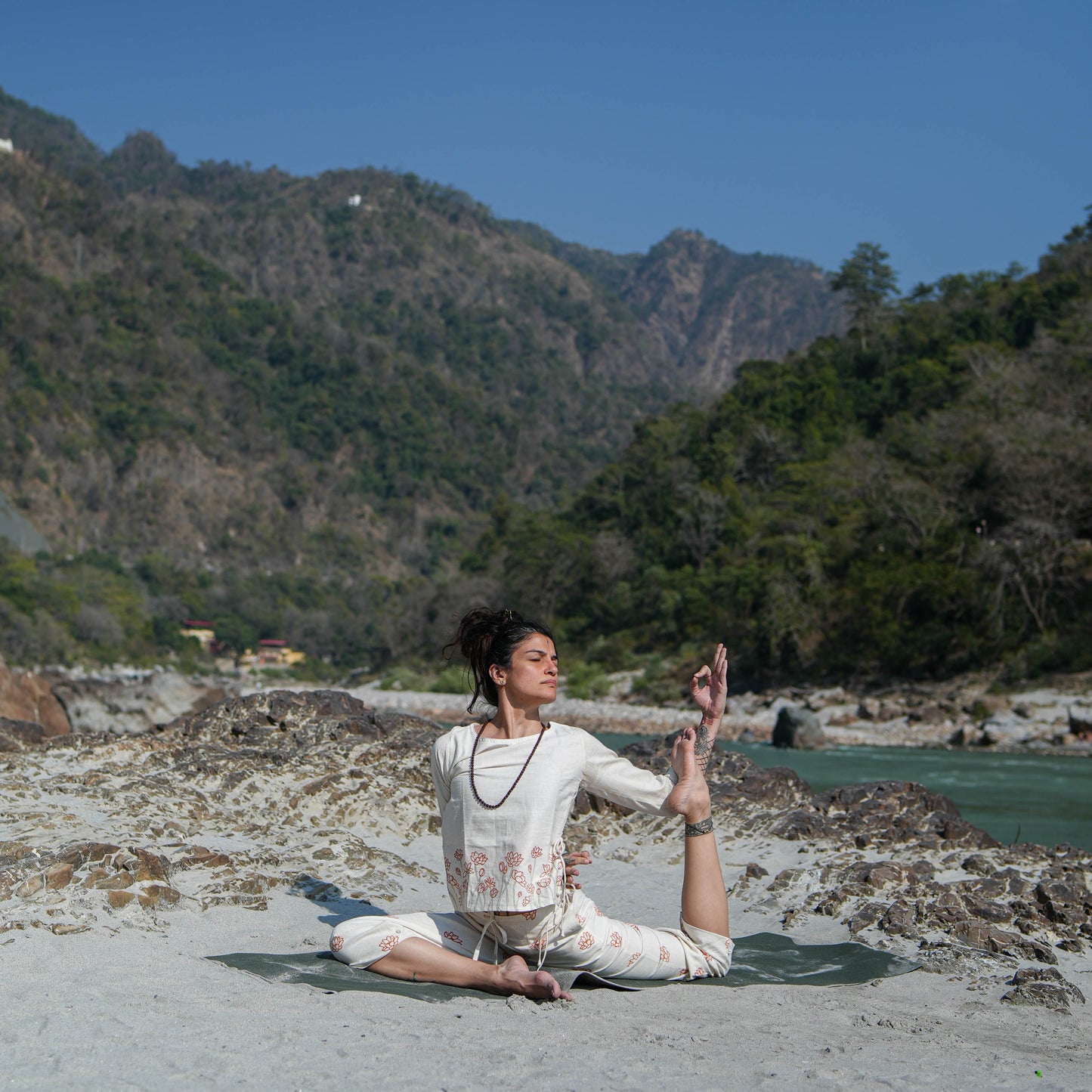 Women Cotton Hand Block Printed Yoga Top and Yoga Pants Set -Chandra