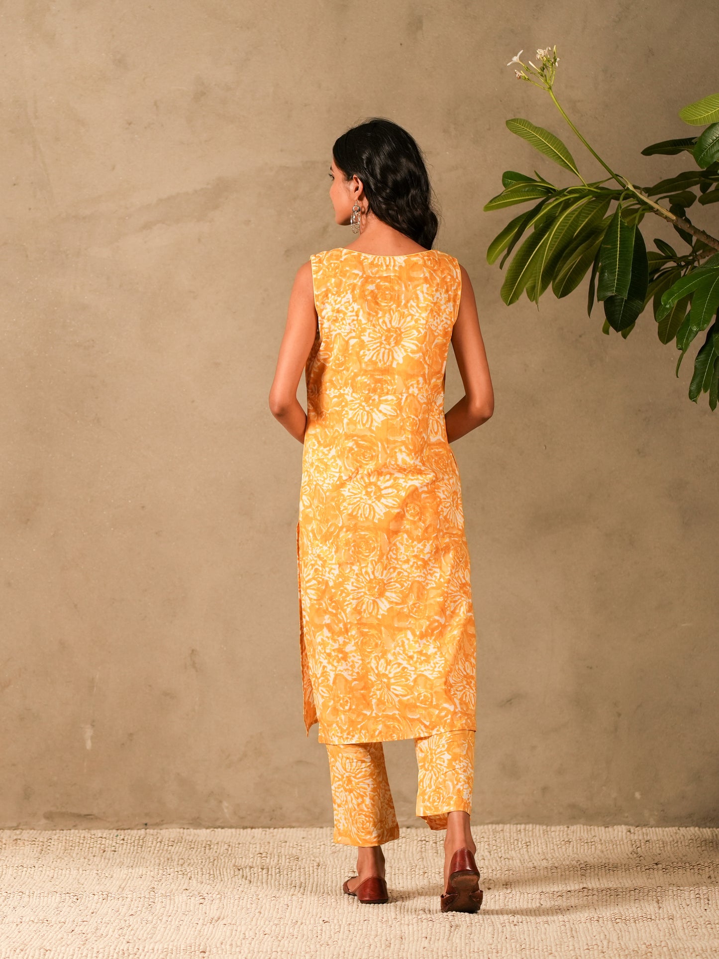 Yellow Floral Hand Block Print Sleeveless Straight Kurta, Mirror Embroidery Details with Straight Pants (Set of 2)