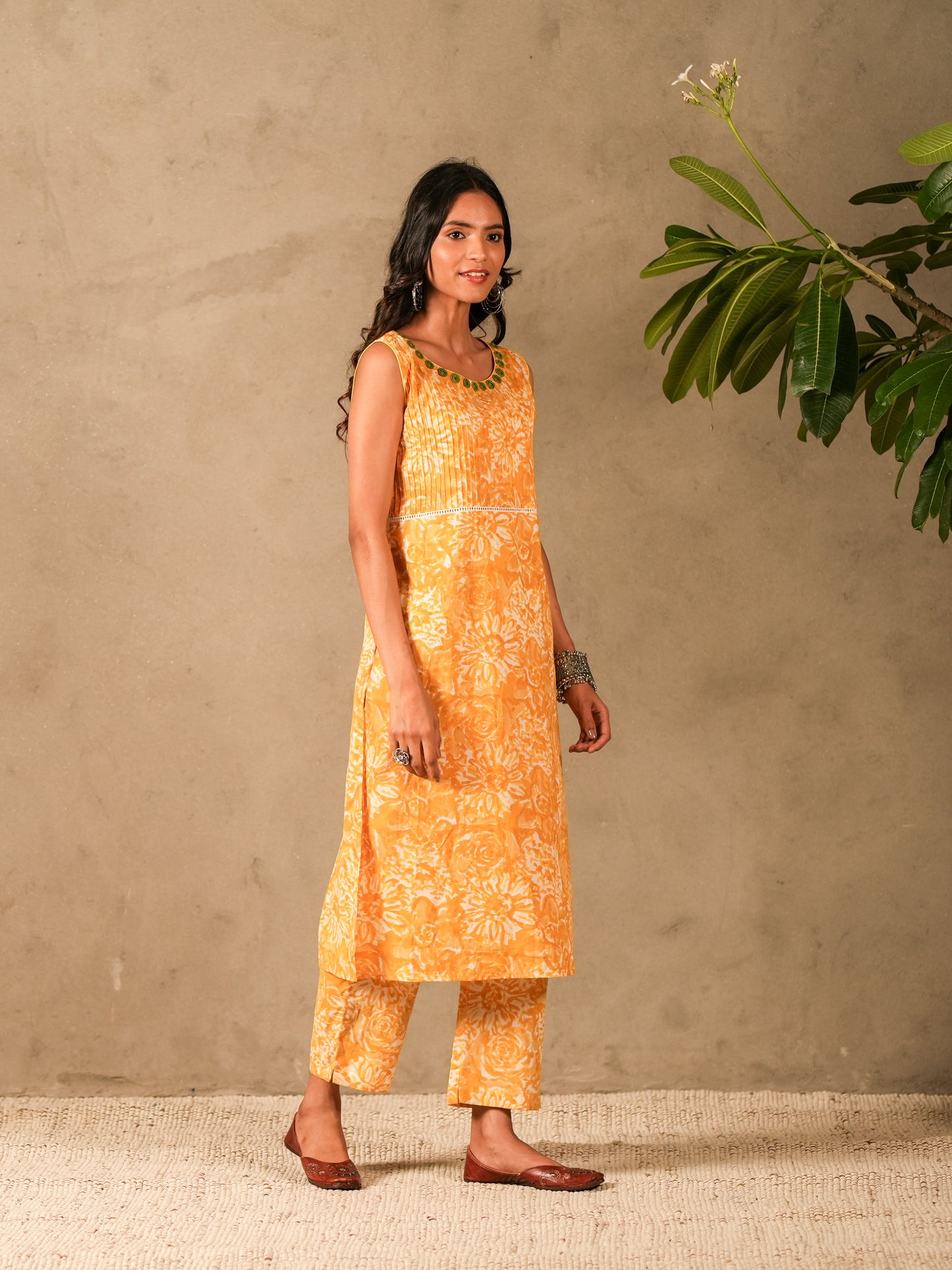 Yellow Floral Hand Block Print Sleeveless Straight Kurta, Mirror Embroidery Details with Straight Pants (Set of 2)