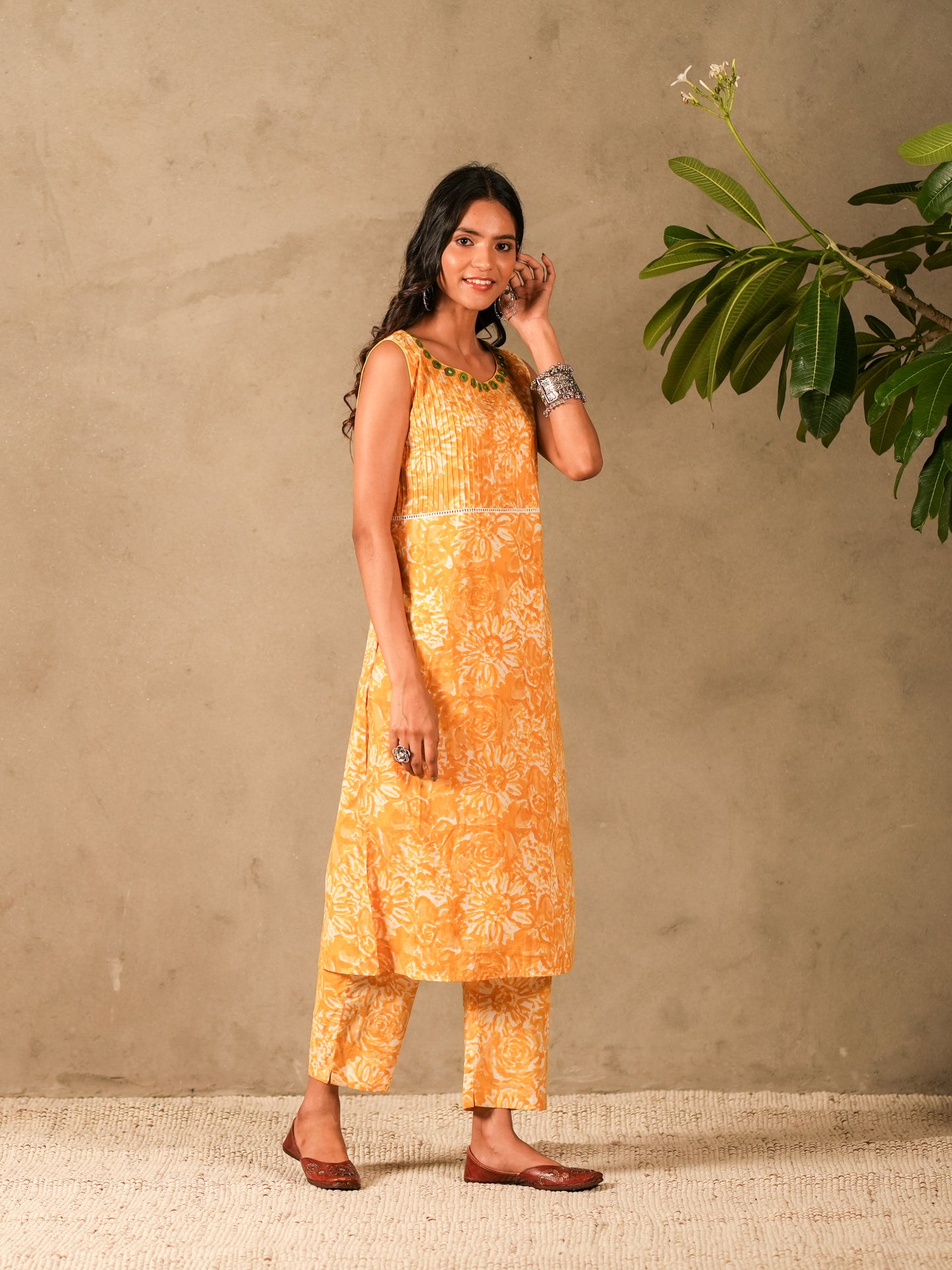 Yellow Floral Hand Block Print Sleeveless Straight Kurta, Mirror Embroidery Details with Straight Pants (Set of 2)