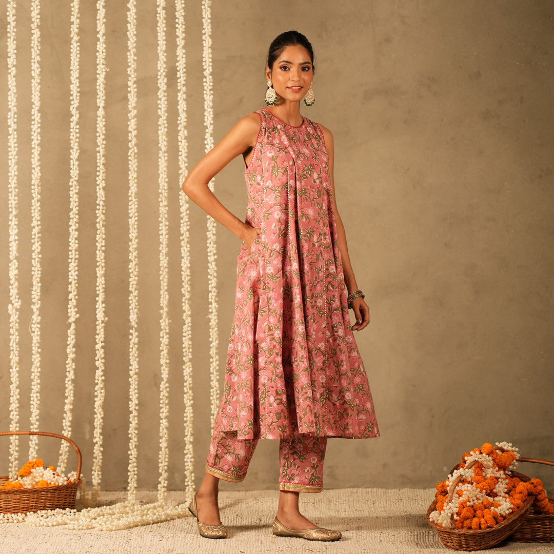Pink Floral Printed Kalidar Sleeveless Long Kurta