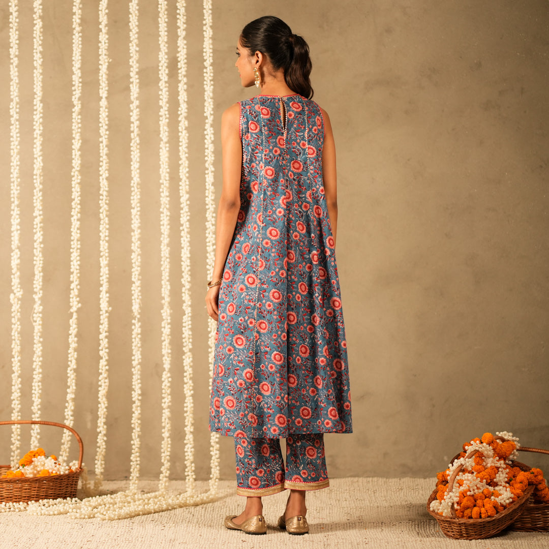 Blue Floral Printed Kalidar Sleeveless Long Kurta