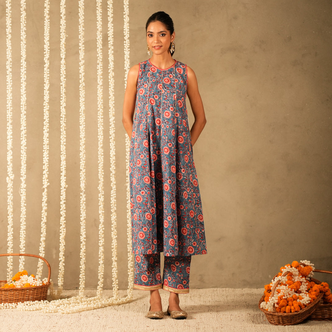 Blue Floral Printed Kalidar Sleeveless Long Kurta