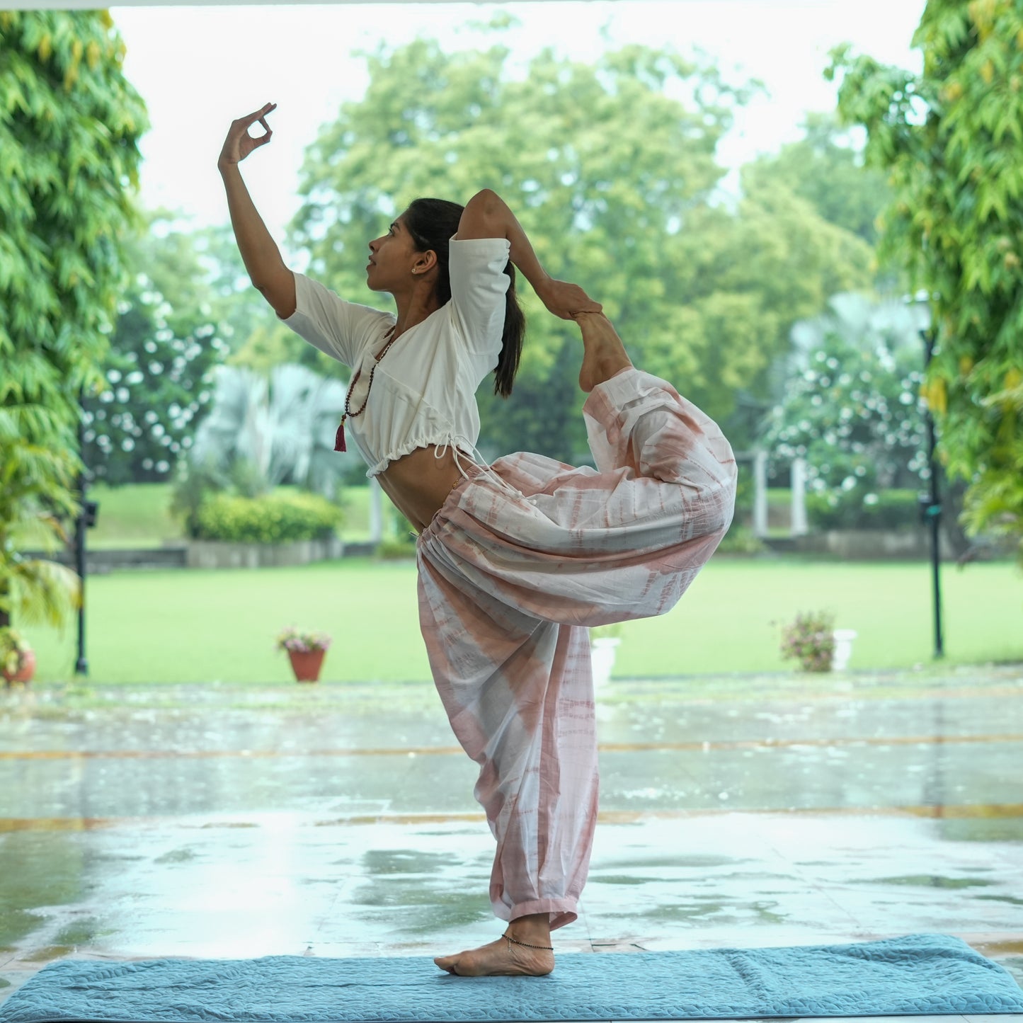 Womens Yoga Top Tie and Dye Pink Apas