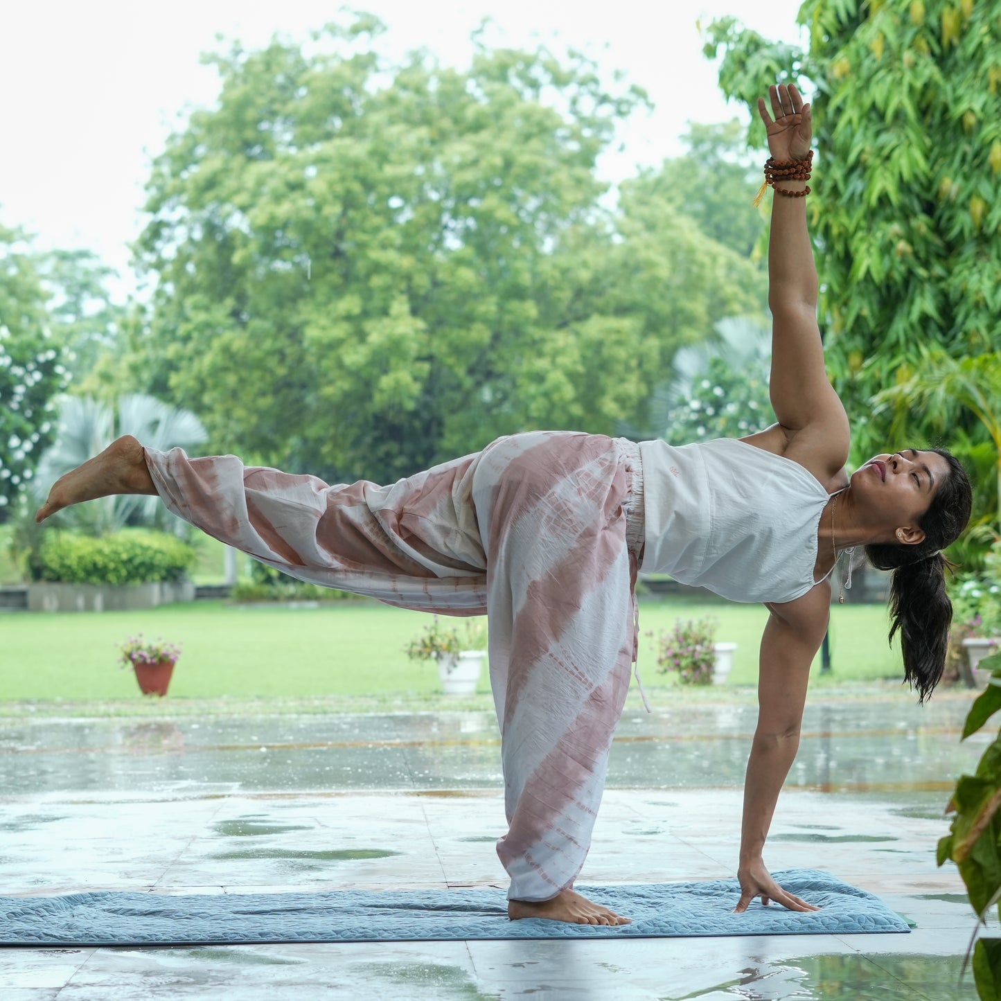 Womens Yoga Pant and Yoga Top Tie and Dye Set Pink Akasha