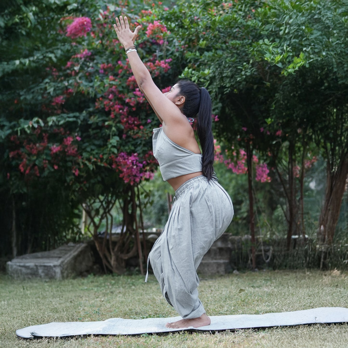 Women Cotton Yoga Crop Top Grey -Akasha