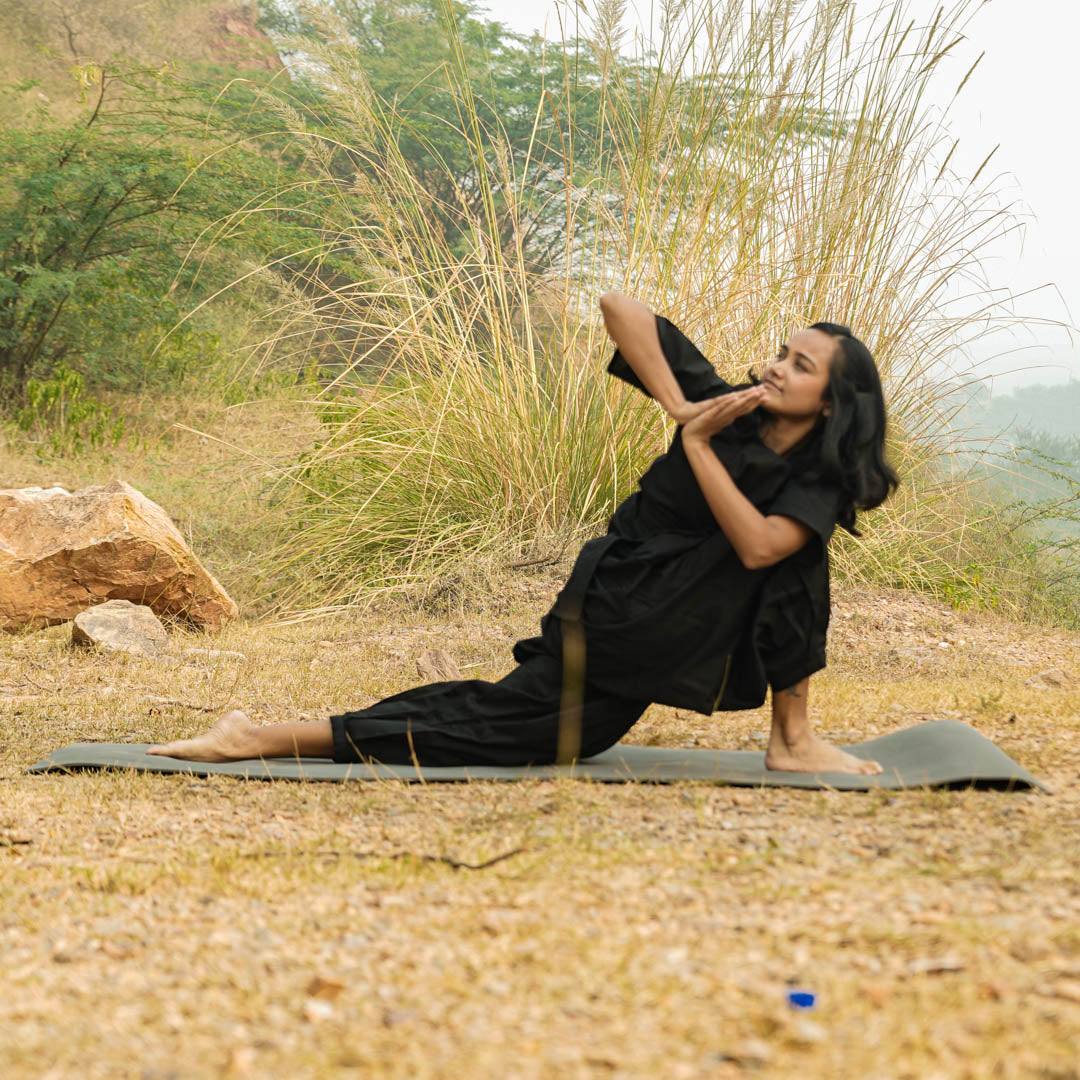 Elegant black yoga outfit – women’s co-ord in pure cotton
