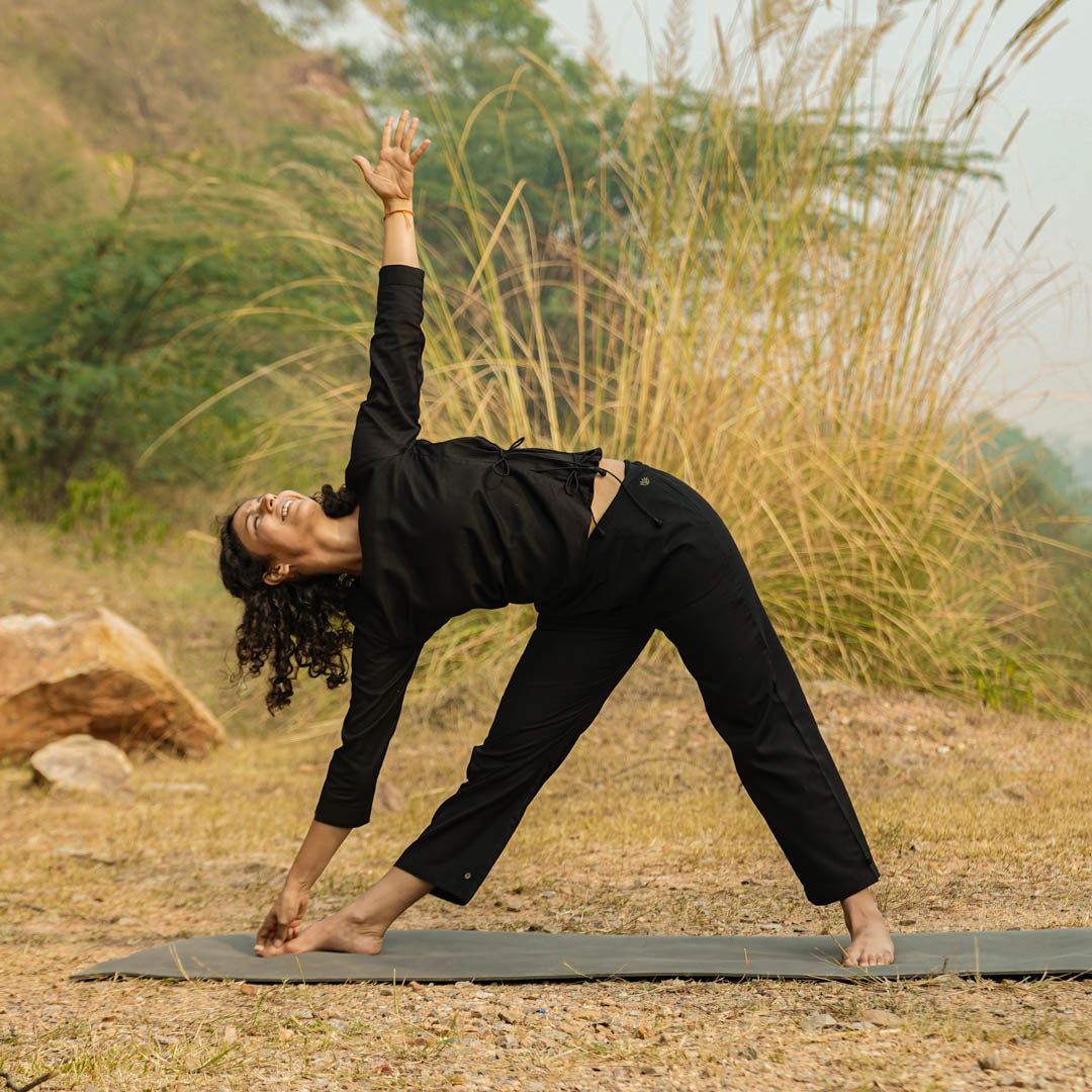 Akiso soft cotton yoga bottoms – black comfort pants for women
