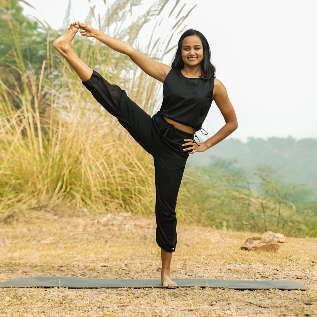Women Cotton Yoga Crop Top Black -Ananda