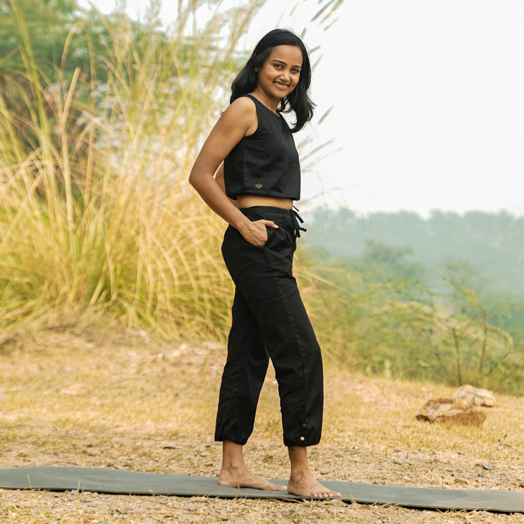 Women Cotton Yoga Crop Top Black -Ananda