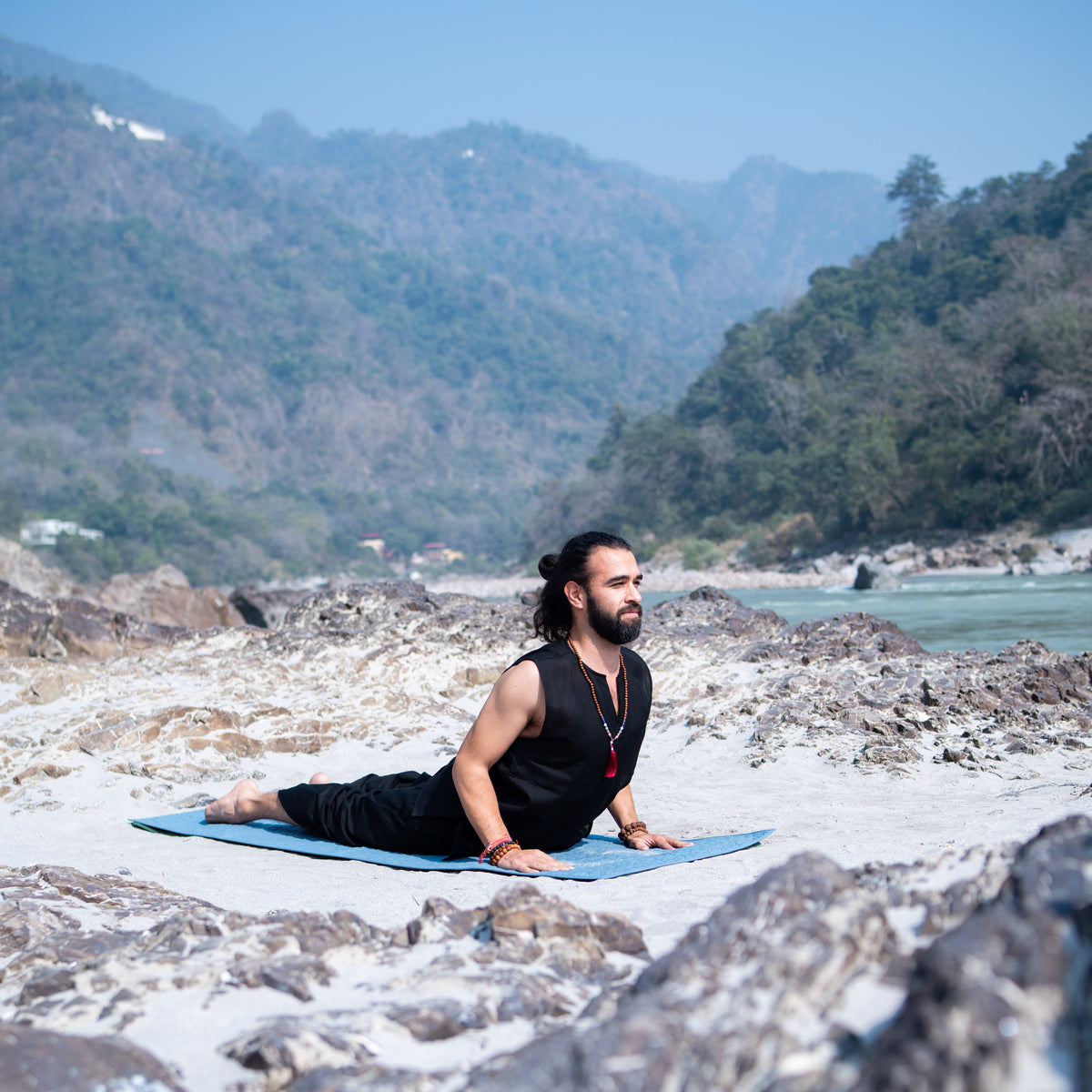 Men Yoga Pants and Yoga Top Set Black -Rajas — view 6