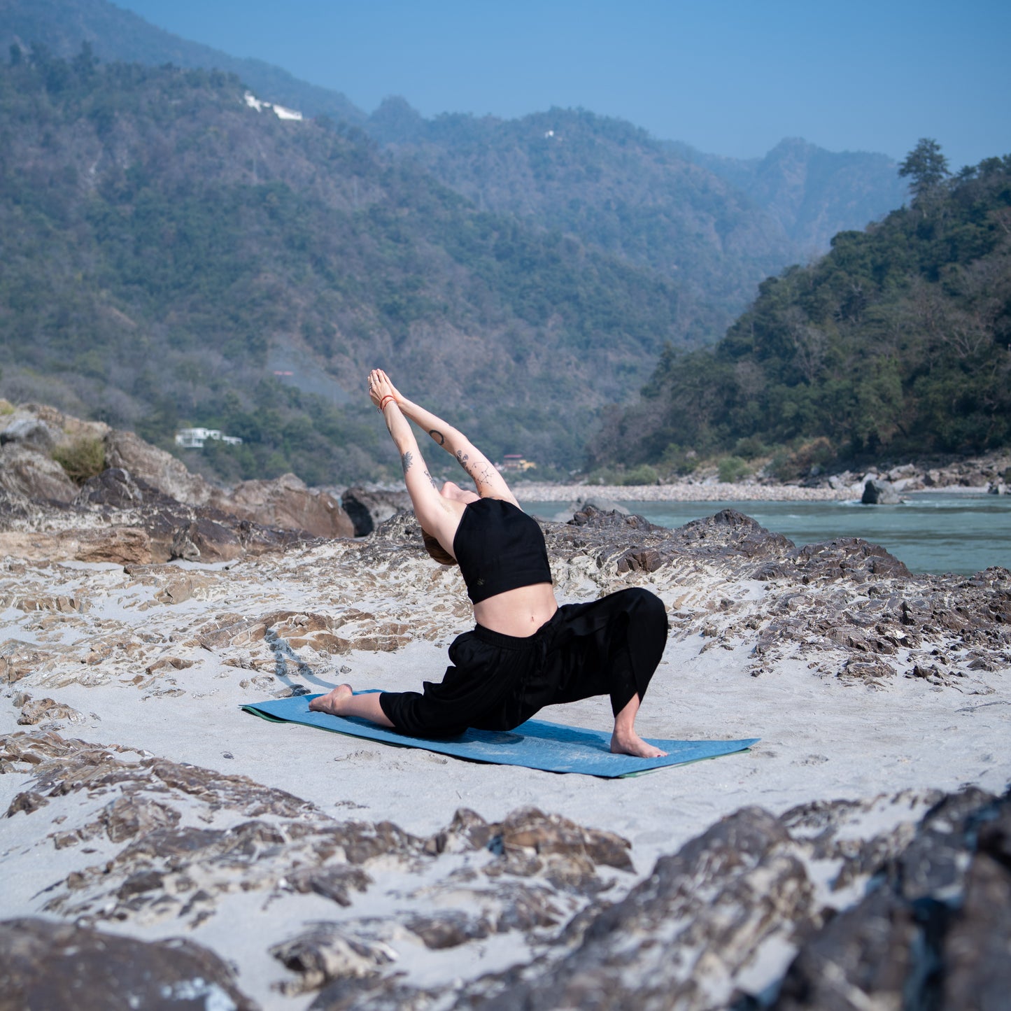 Cotton Yoga Pants and Yoga Top Set Black -Akasha