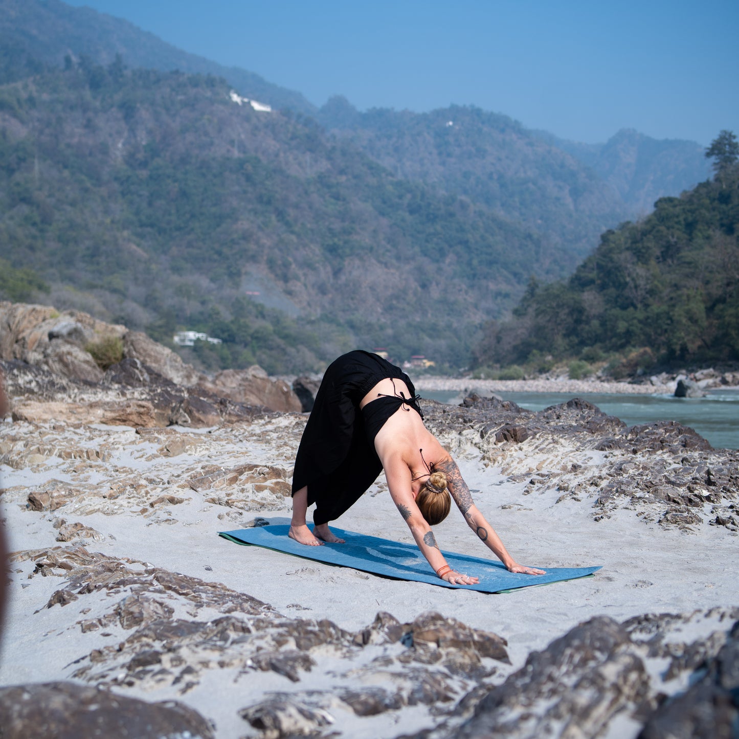 Cotton Yoga Pants and Yoga Top Set Black -Akasha
