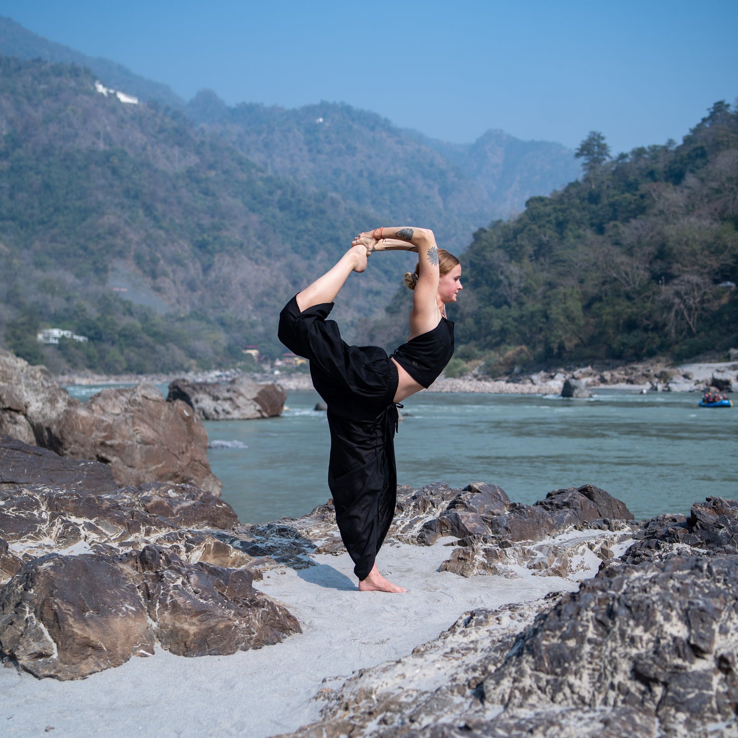 Cotton Yoga Pants and Yoga Top Set Black -Akasha