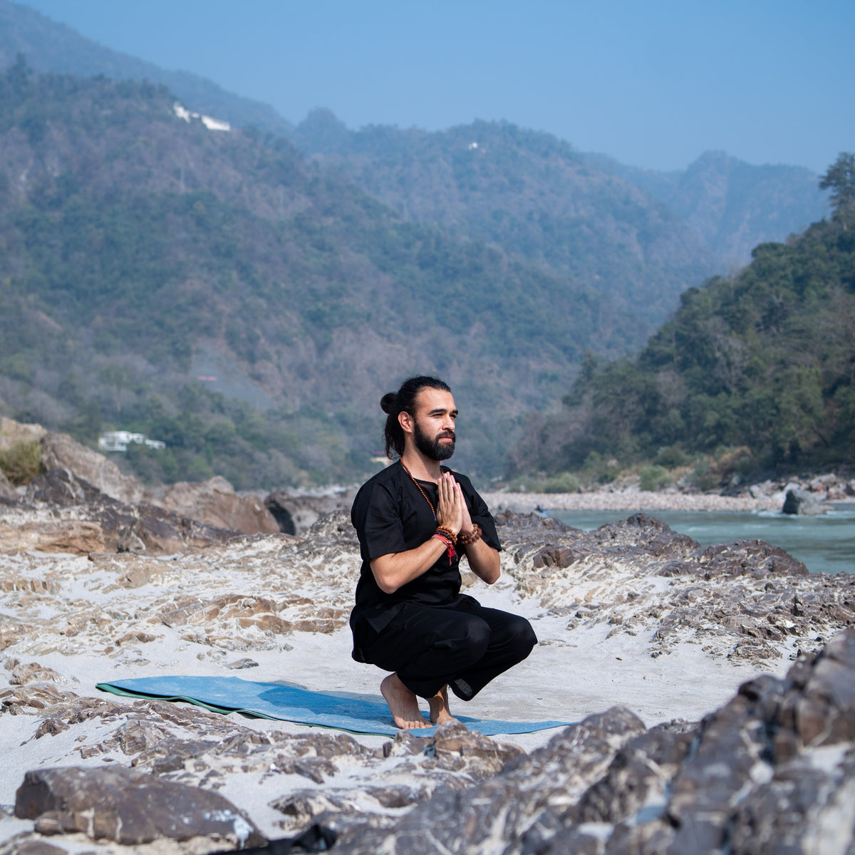 Men Cotton Yoga Top Black -Sattva — view 2