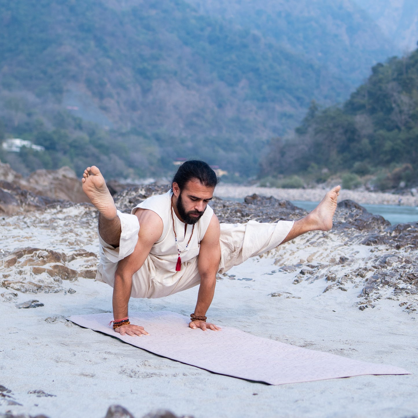 Buy Online Cotton Yoga pants and yoga tops for men |AKISO