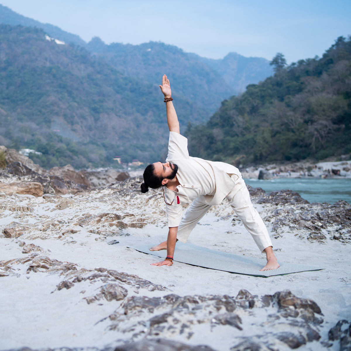 Men Yoga Pants and Yoga Top Set White -Sattva — view 7