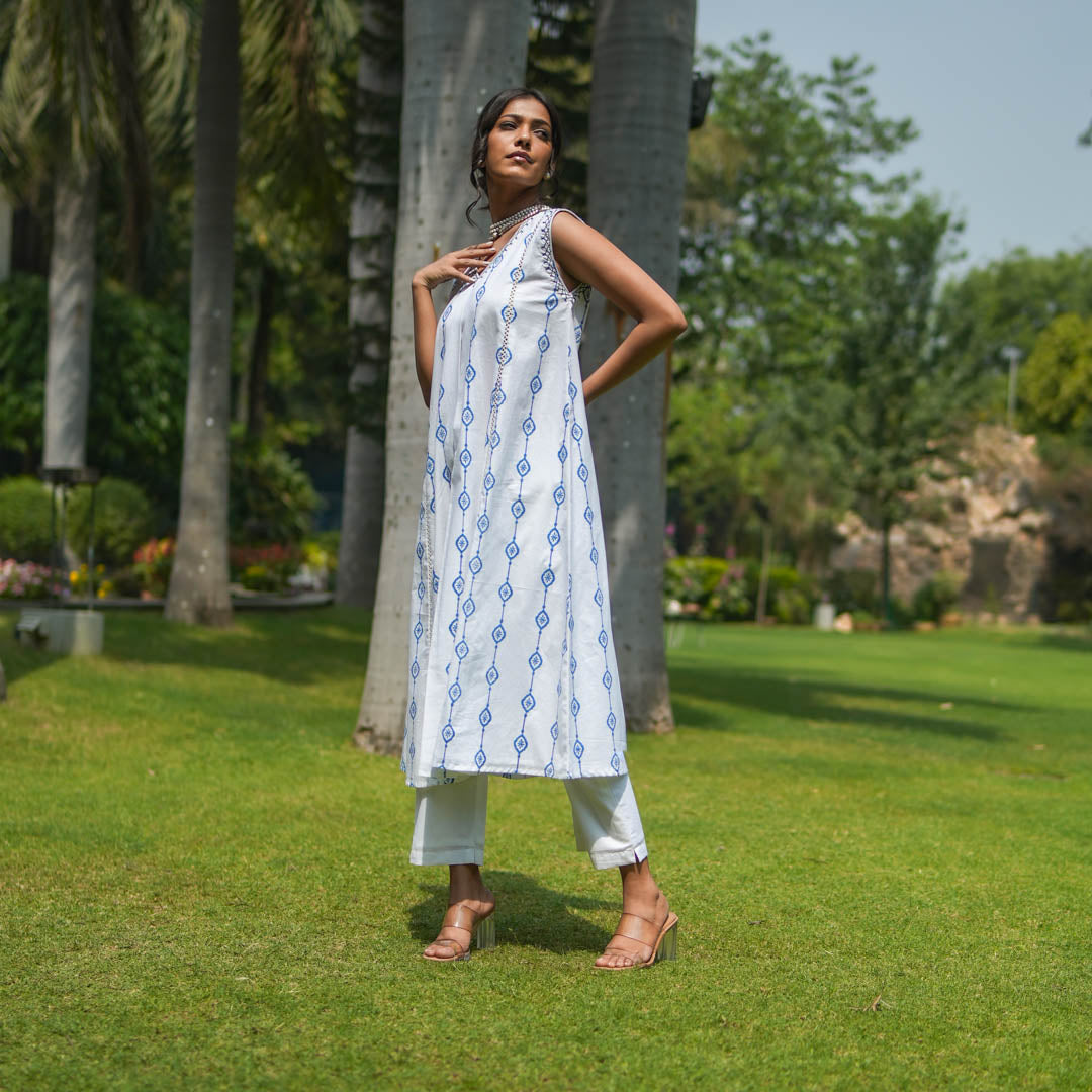 White Hand Block Printed Flared Sleeveless Kurta
