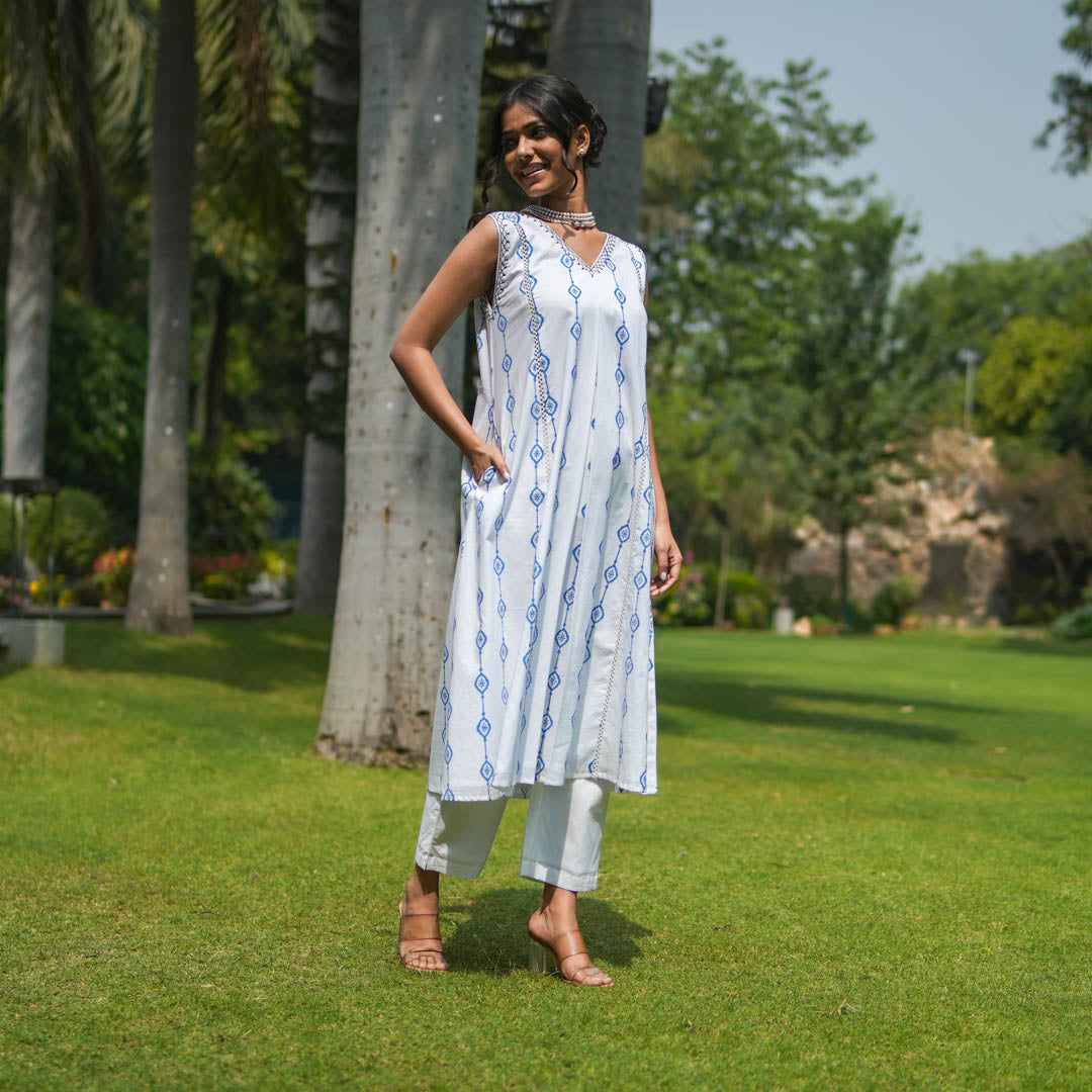 White Hand Block Printed Flared Sleeveless Kurta