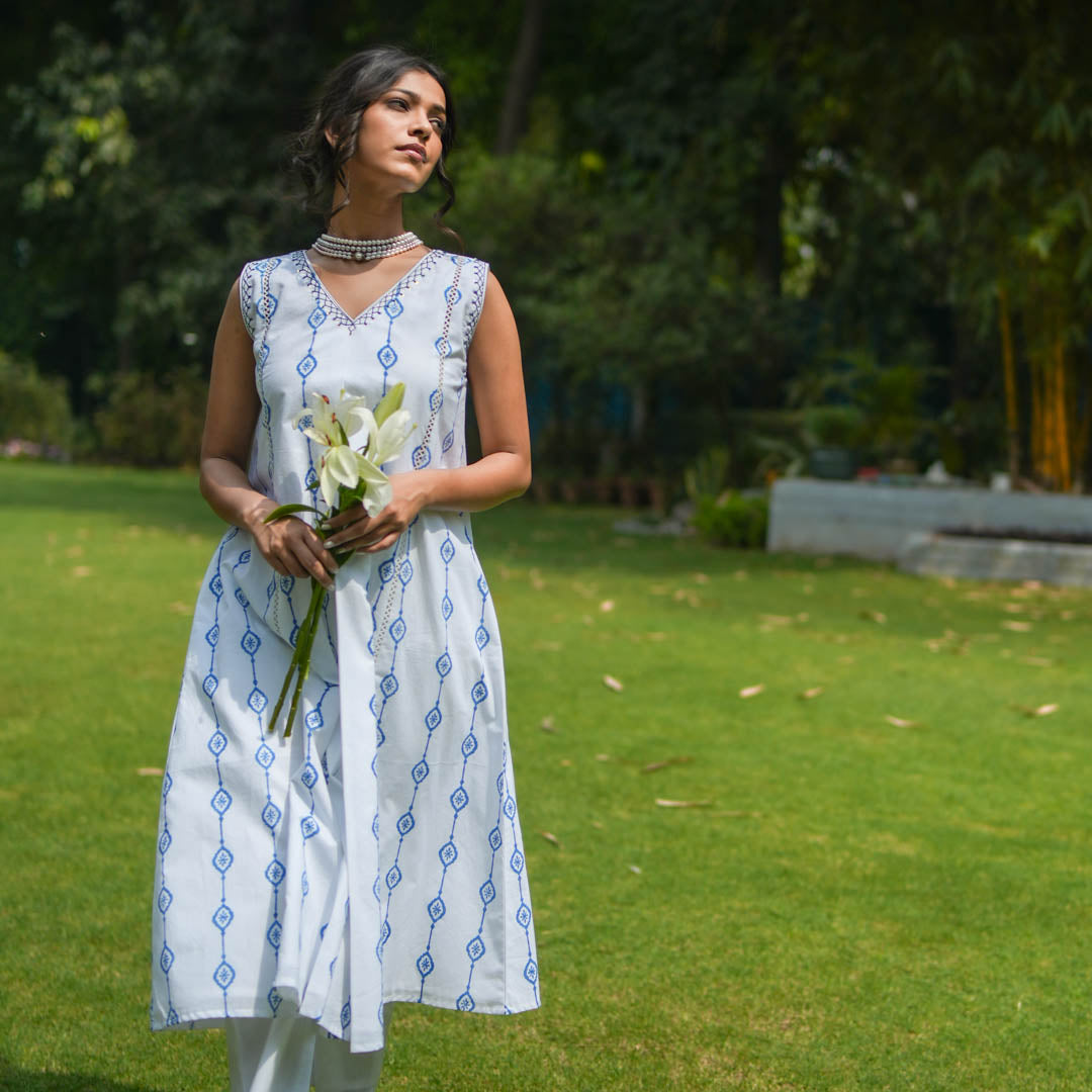 White Hand Block Printed Flared Sleeveless Kurta