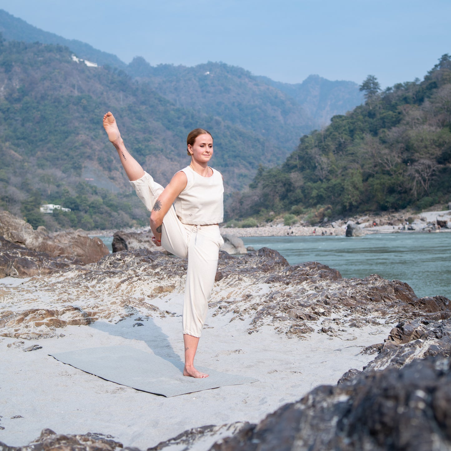 Women Cotton Yoga Pants and Yoga Top Set White -Ananda