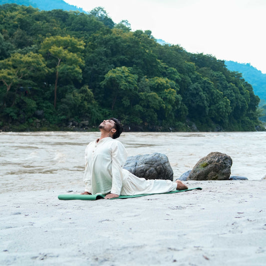 Men Cotton Yoga Top White -Prithvi |AKISO