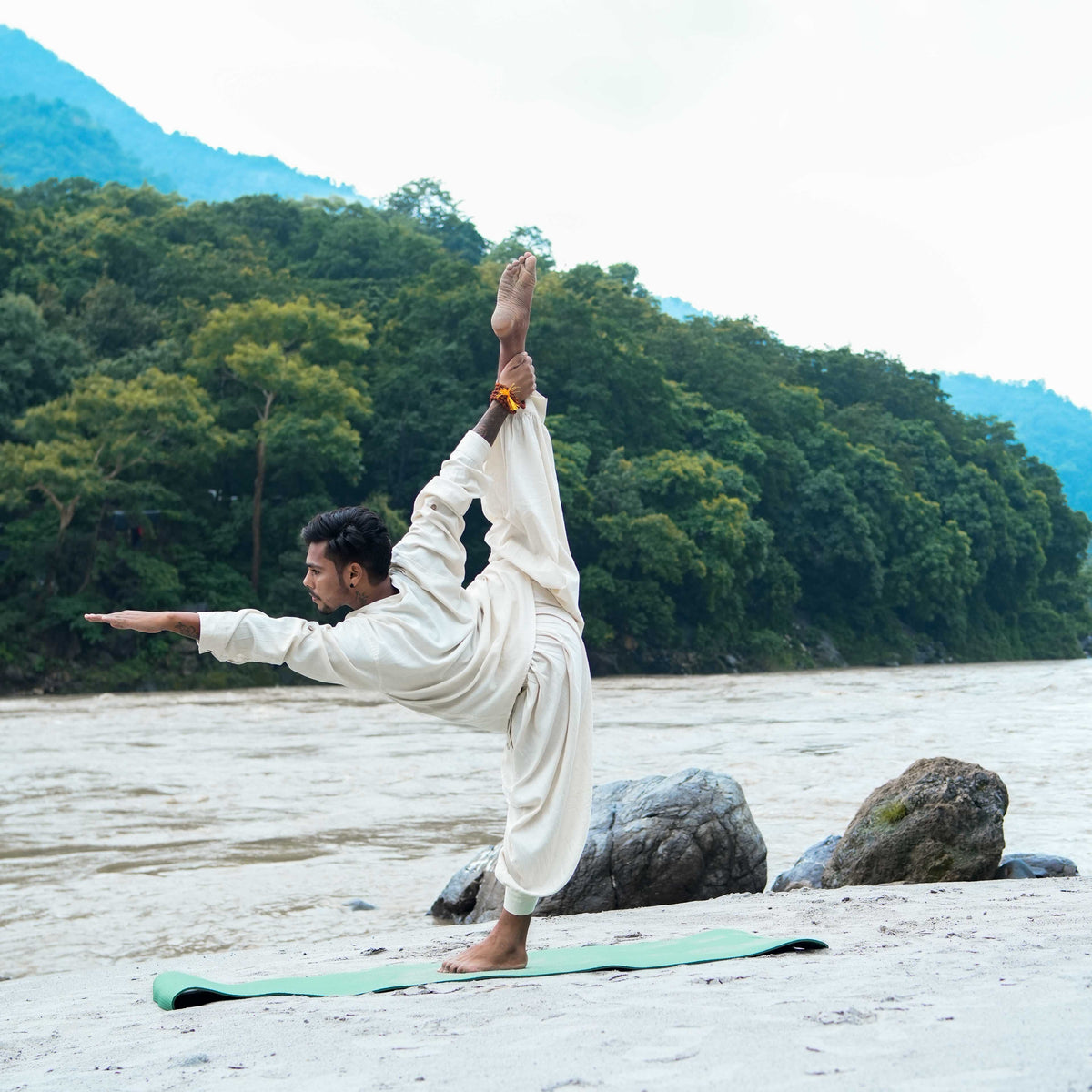 Men Cotton Yoga Pants White -Prithvi — view 2