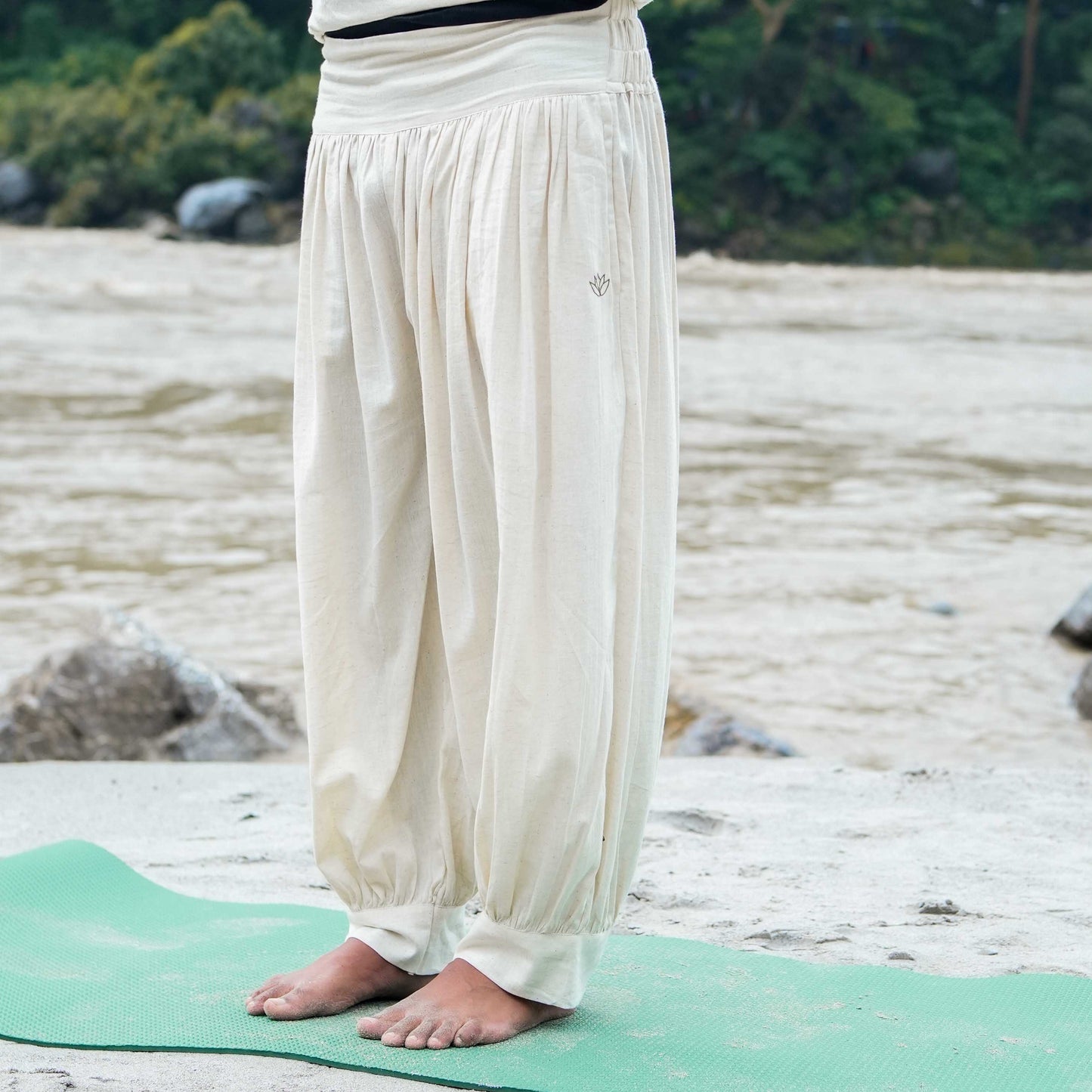 Men Cotton Yoga Pants White -Prithvi |AKISO