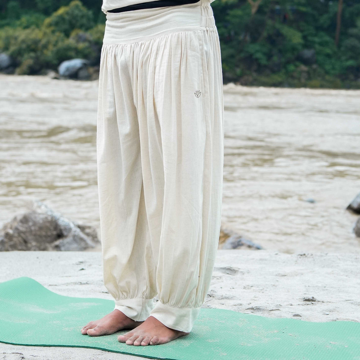 Men Cotton Yoga Pants White -Prithvi — view 1
