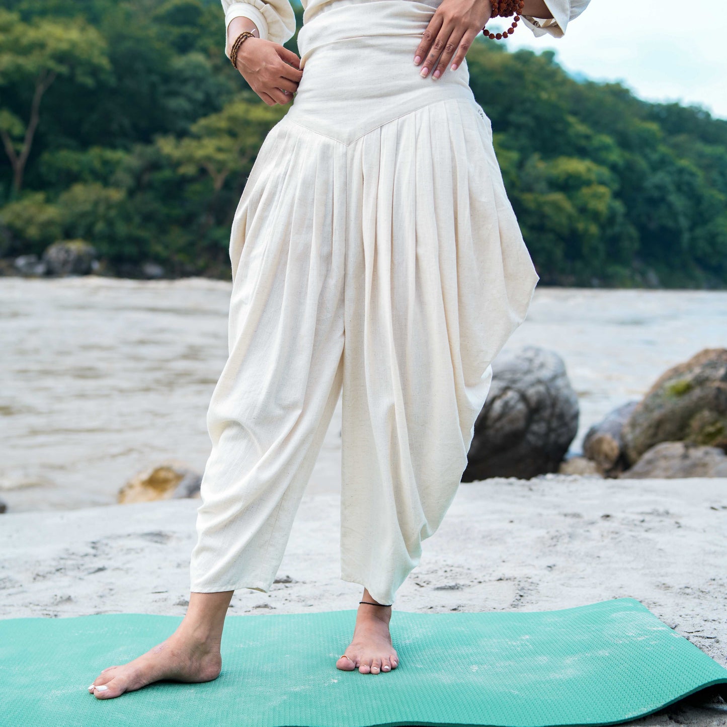 Women Cotton Yoga Pants and Yoga Top Set White -Buddhi