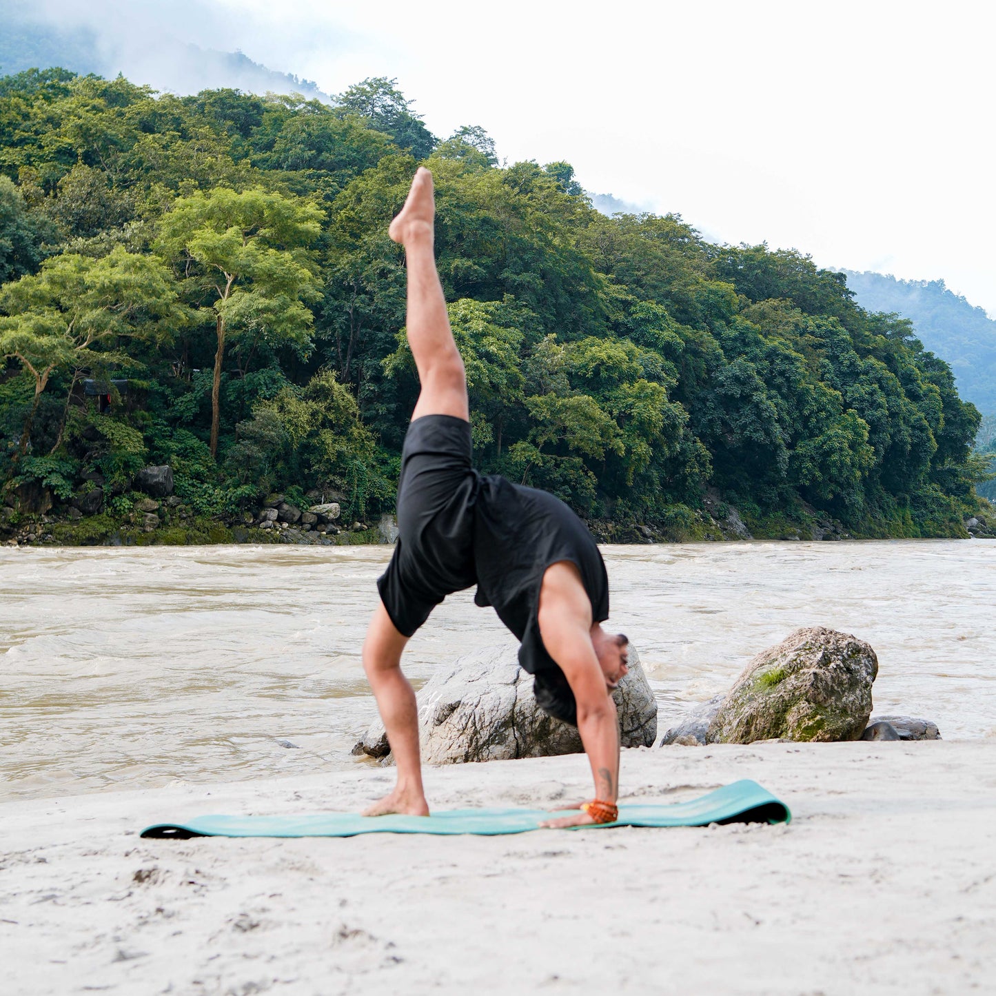 Men Cotton Yoga Shorts Black -Vayu