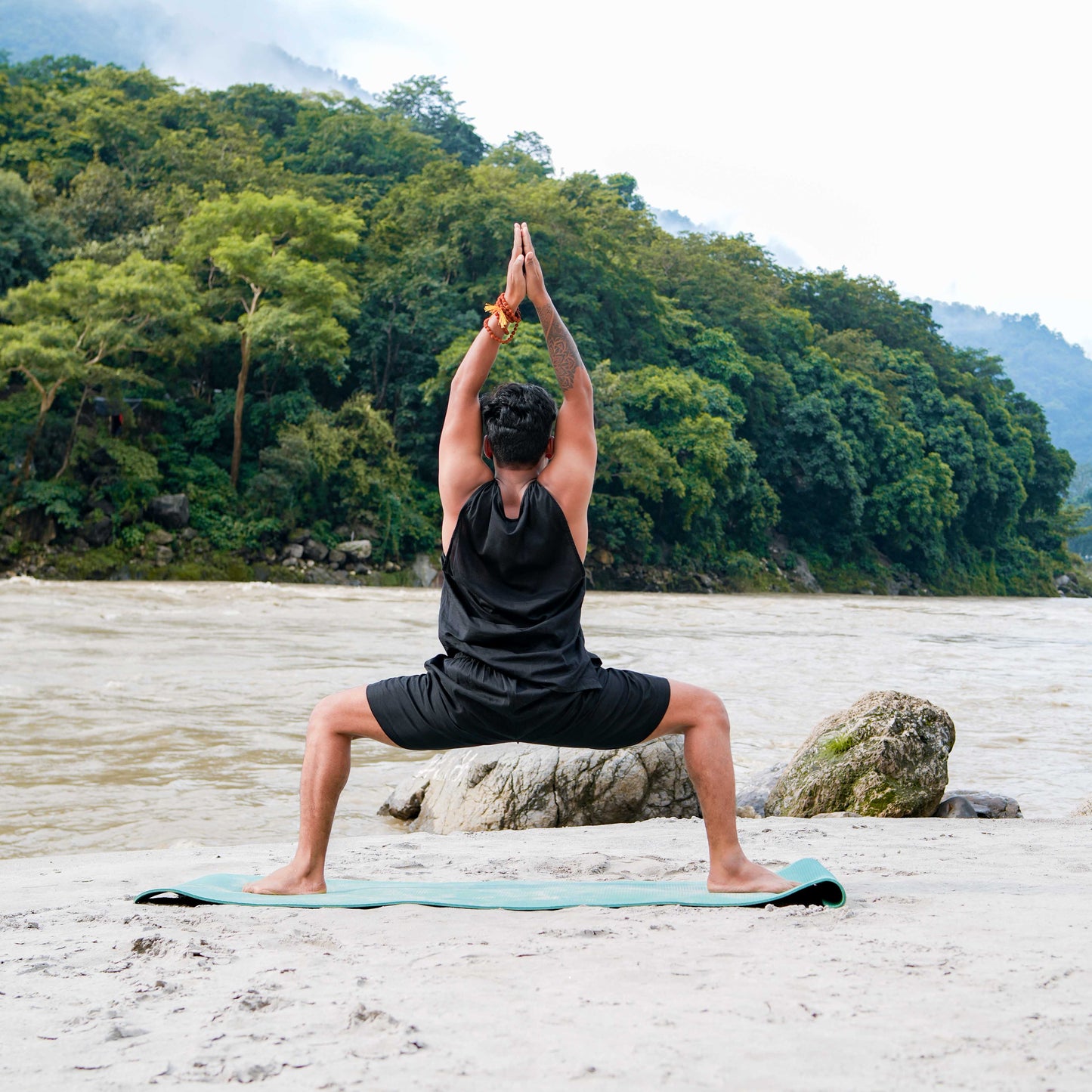 Men Yoga Pants and Yoga Top Set Black -Vayu