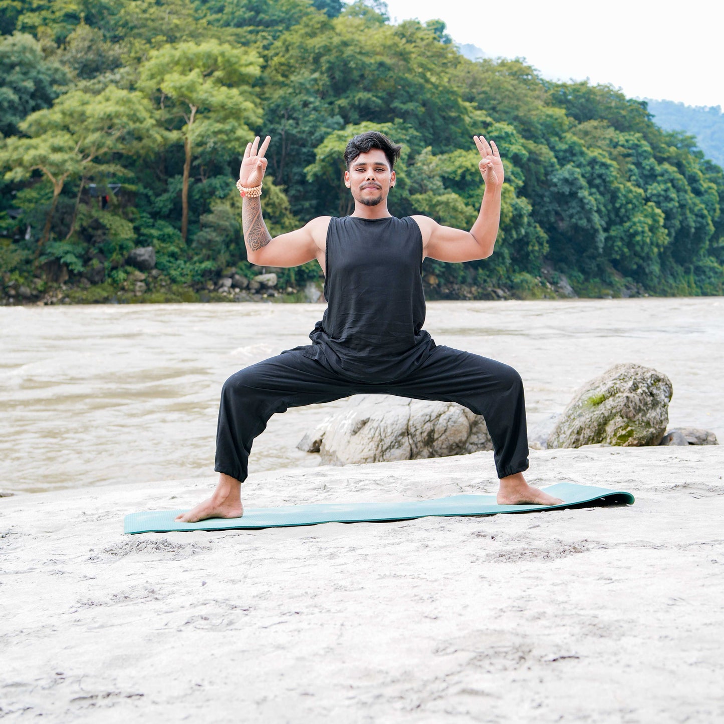 Men Yoga Pants and Yoga Top Set Black -Tejas