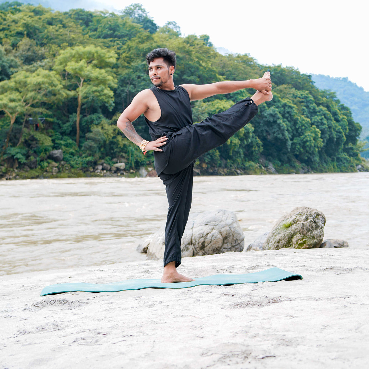 Men Cotton Yoga Pants Black -Tejas — view 2