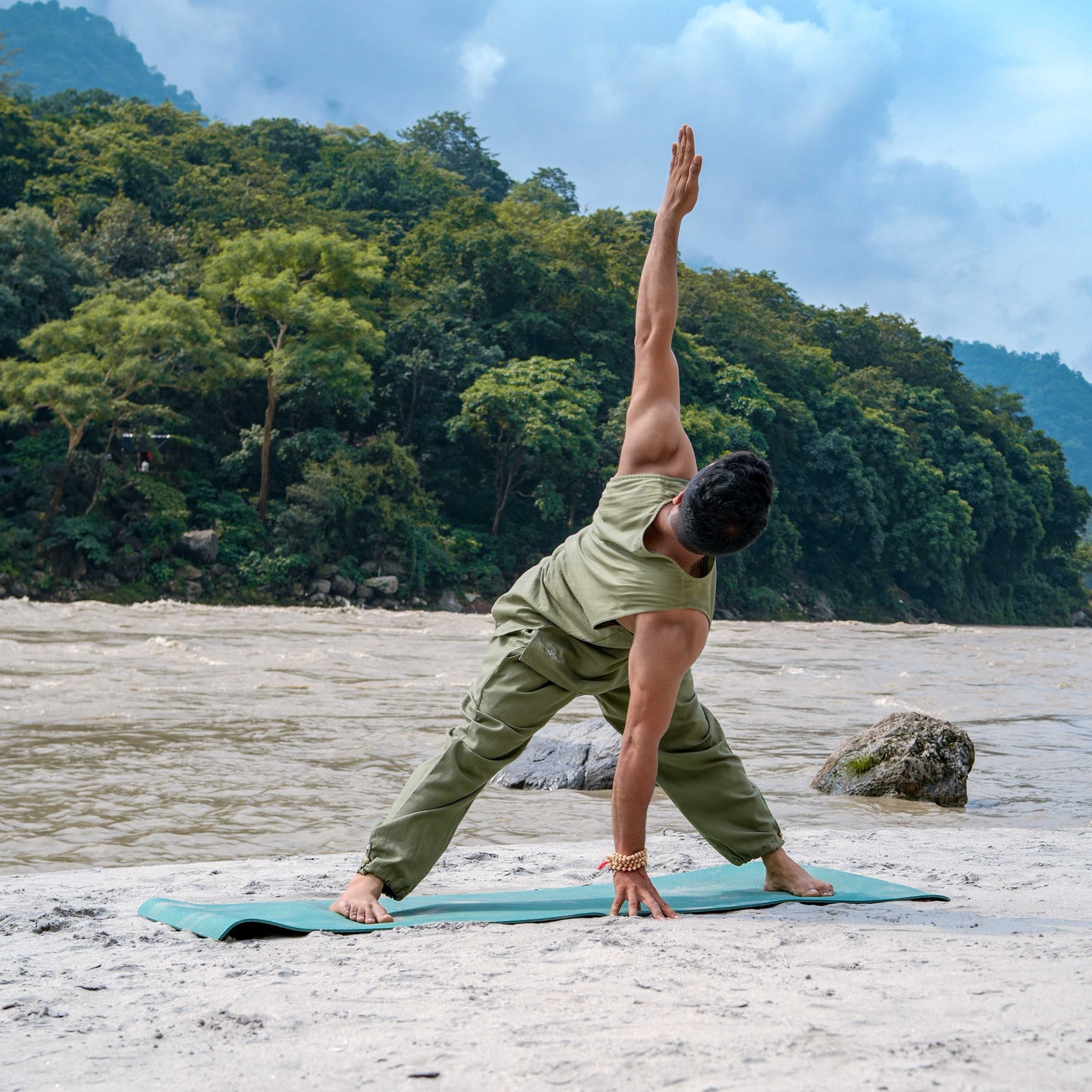 Men Yoga Pants and Yoga Top Set Green -Tejas |AKISO