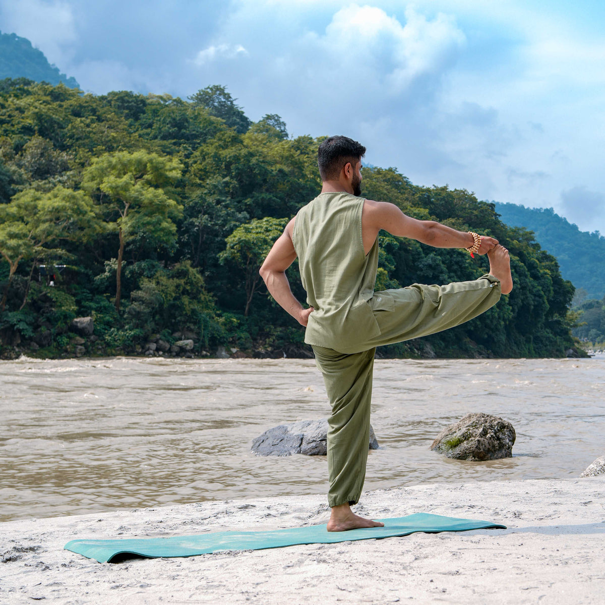 Men Yoga Pants and Yoga Top Set Green -Tejas — view 6