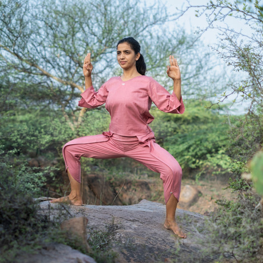 Elegant cotton yoga co-ord set in pink – Akiso apparel
