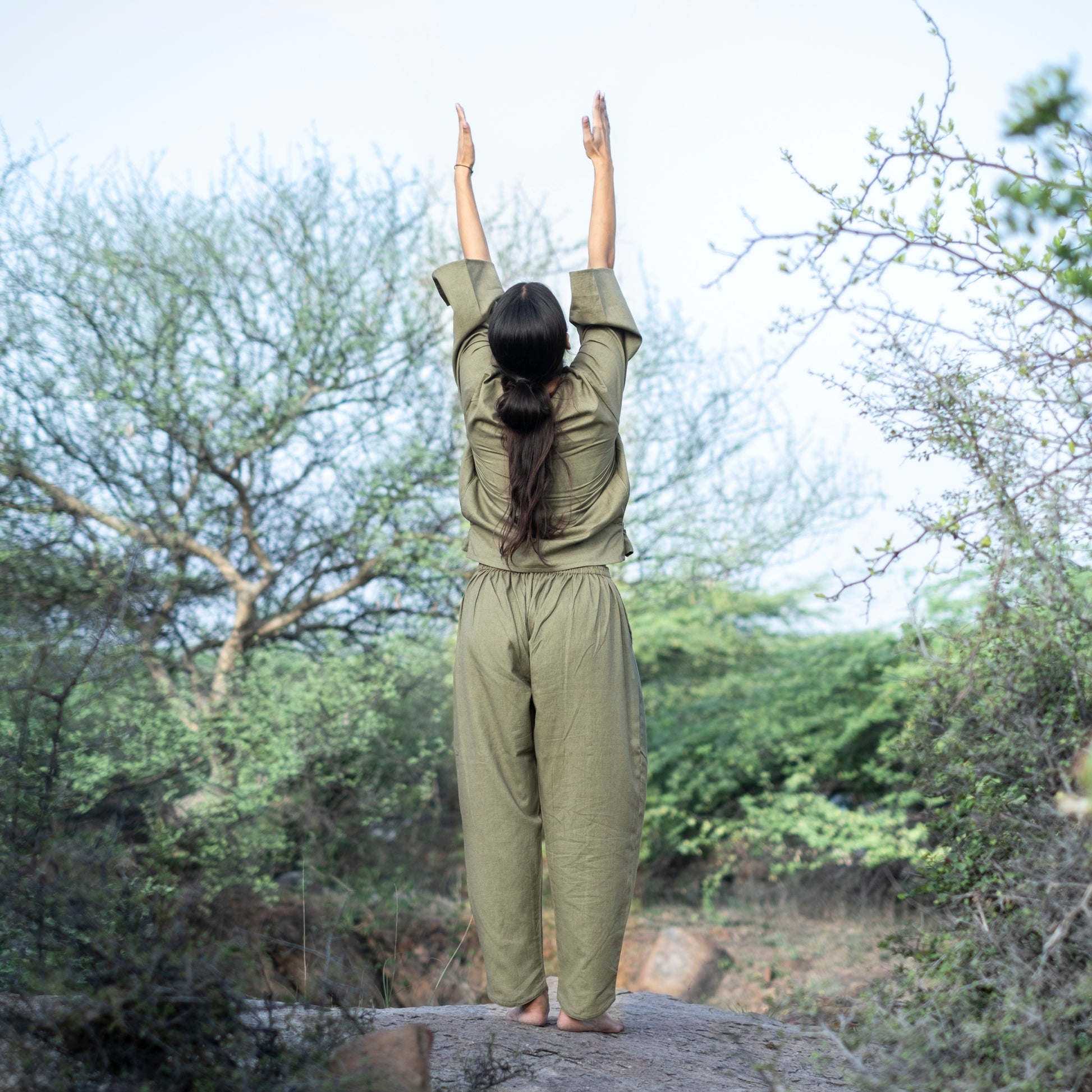 Green yoga matching set for women – Akiso cotton top and pants