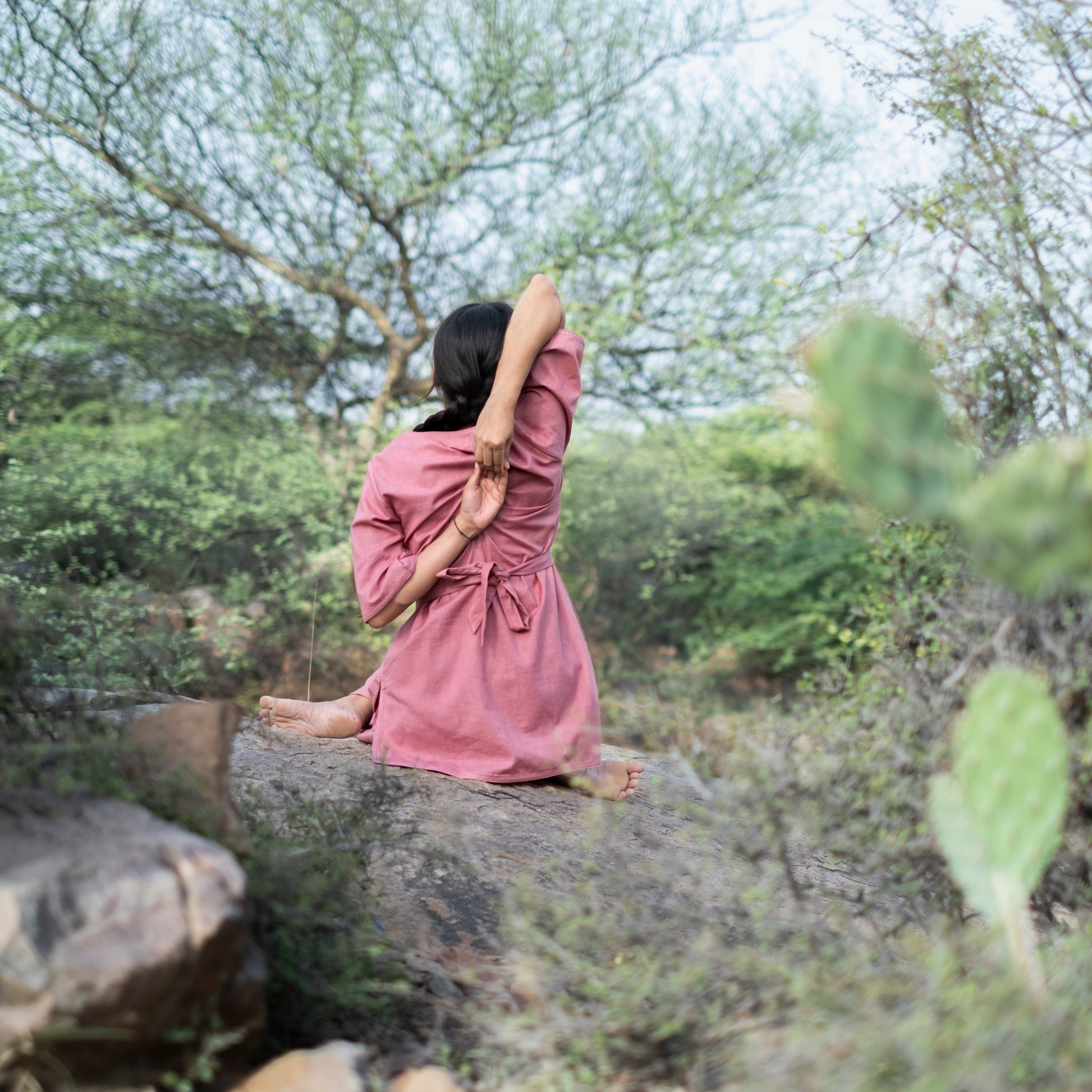 Pink cotton yoga wear for women – stylish and sustainable