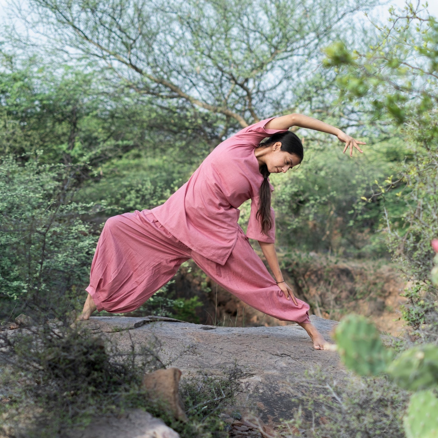 Women’s breathable cotton yoga clothes – pink top and pants