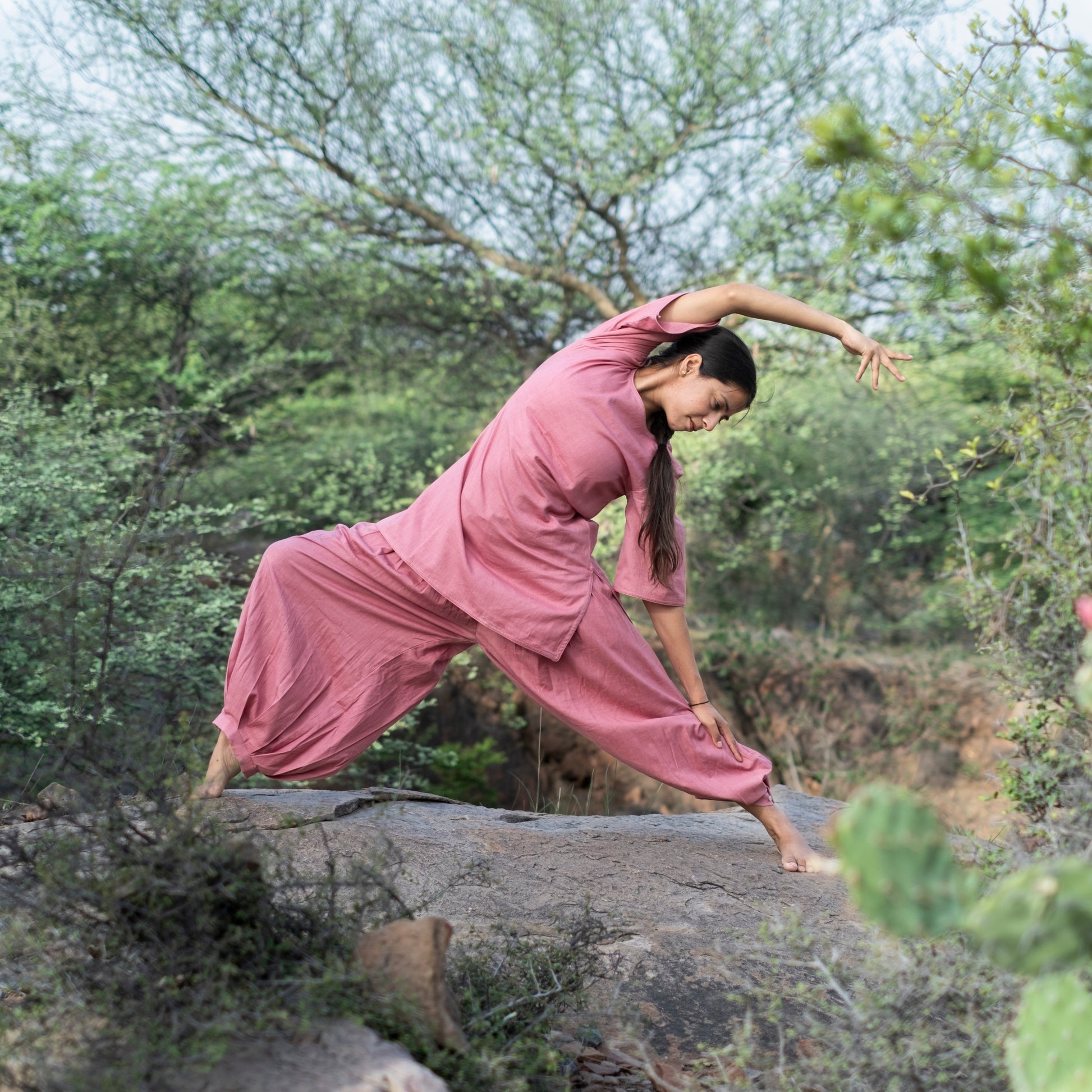 Women’s breathable cotton yoga clothes – pink top and pants