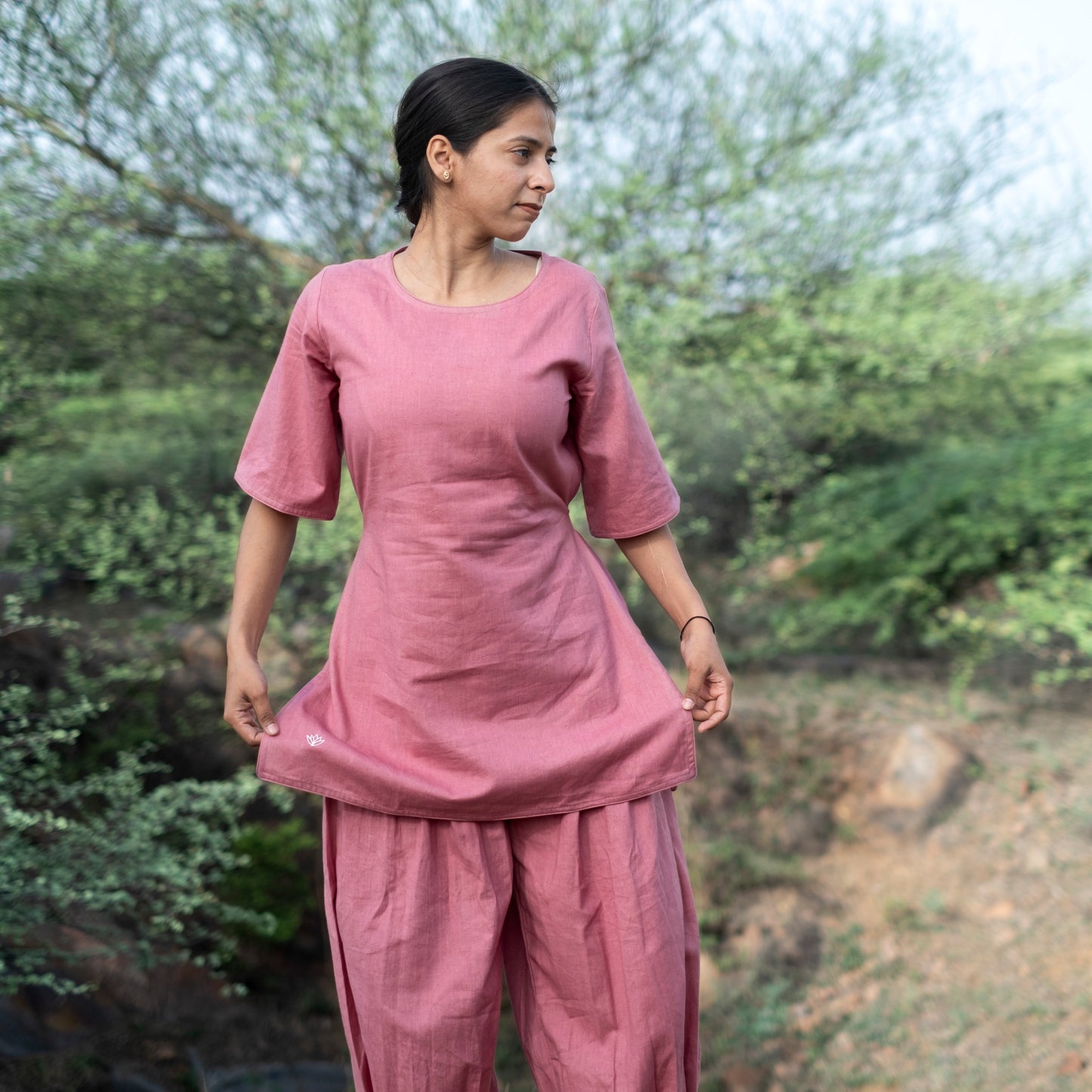 Relaxed-fit pink yoga co-ord set in soft cotton fabric