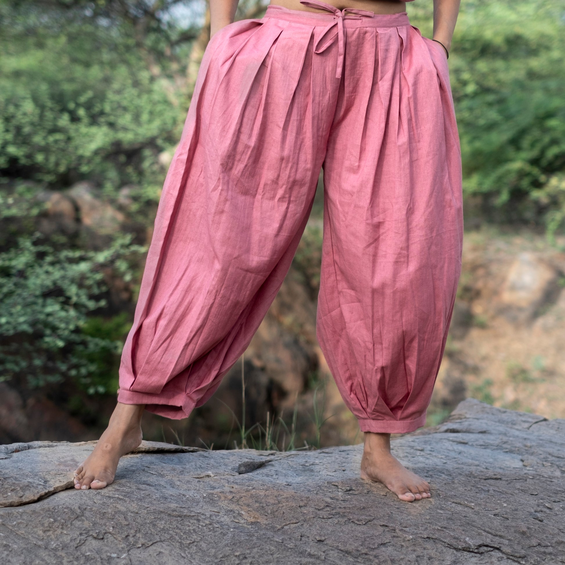 Pastel pink yoga top and cotton pants set for women