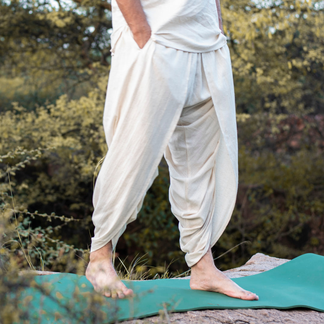 Organic cotton yoga pants for men – classic white tone